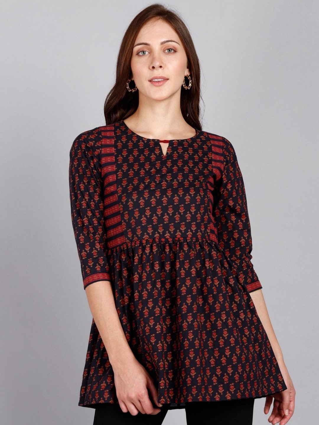 

VEDANA Blue Print Keyhole Neck Empire Top