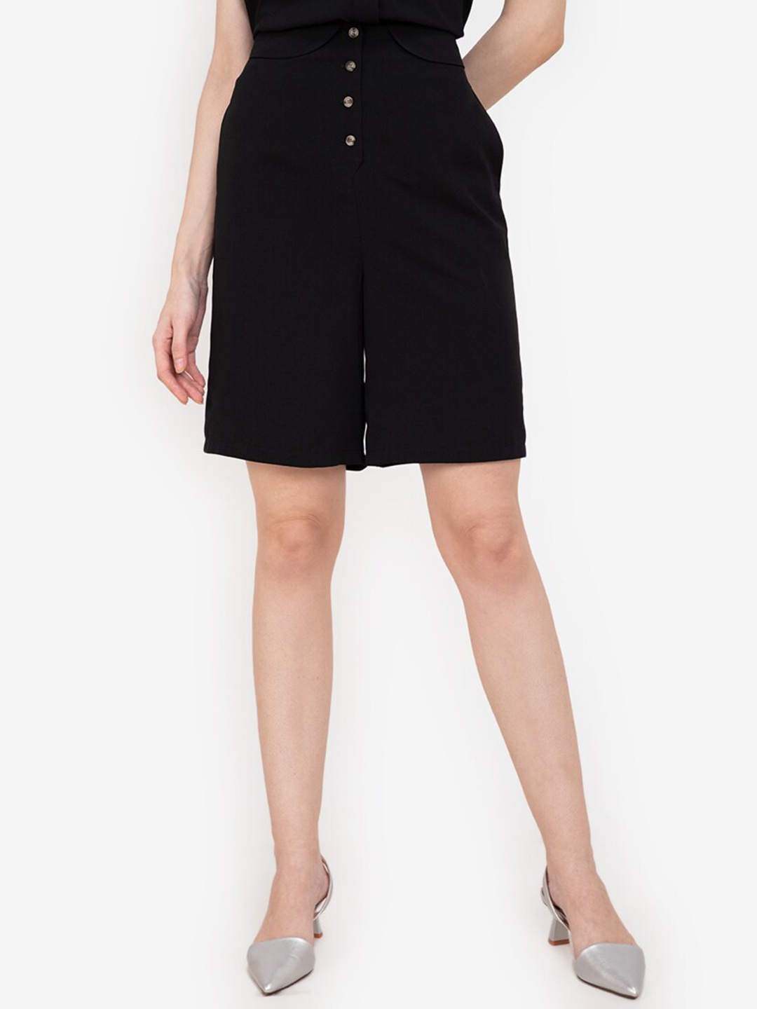 

ZALORA WORK Women Black Button Detail Culottes Regular Fit Shorts