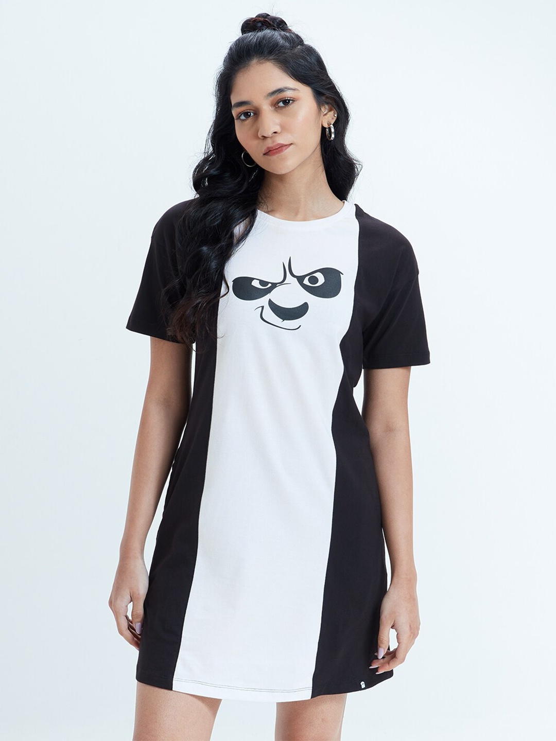 

The Souled Store Black & White Kung Fu Panda Colourblocked Cotton T-shirt Dress