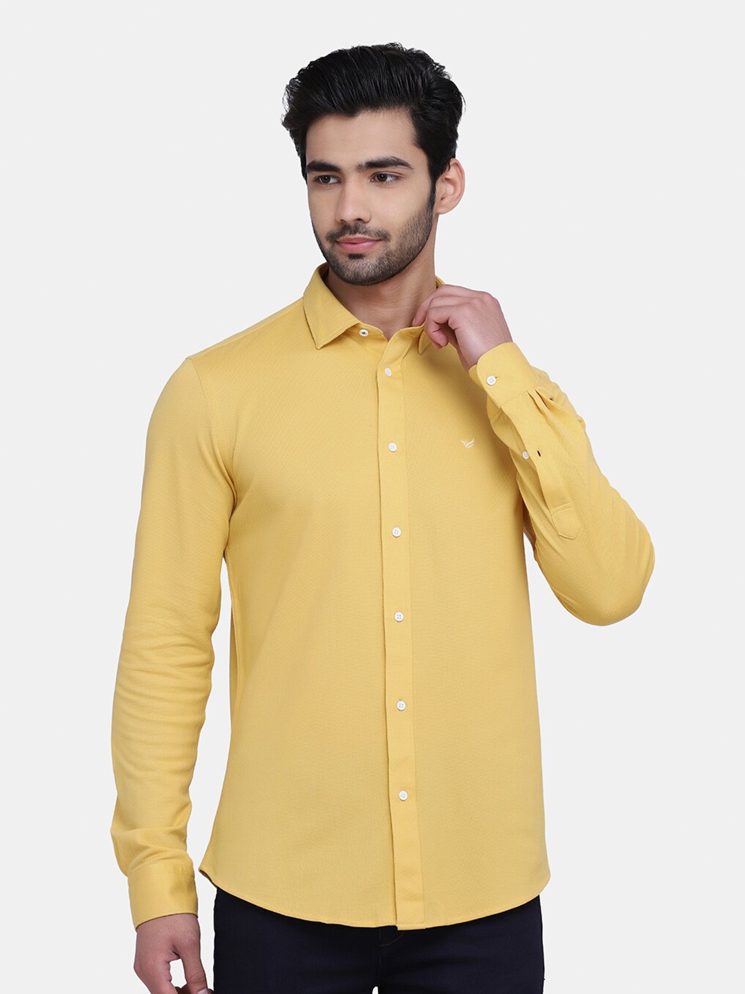 

Blackberrys Men Yellow Phoenix Skinny Fit Cotton Casual Shirt