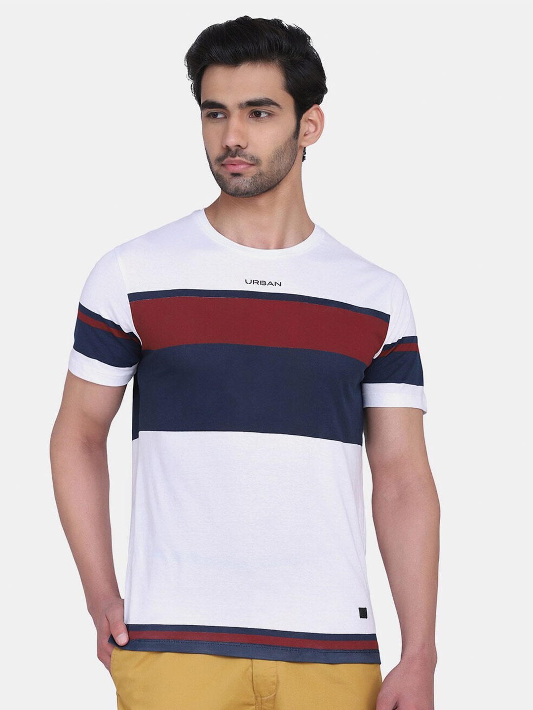 

Blackberrys Men White & Navy Blue Striped Cotton Slim Fit T-shirt