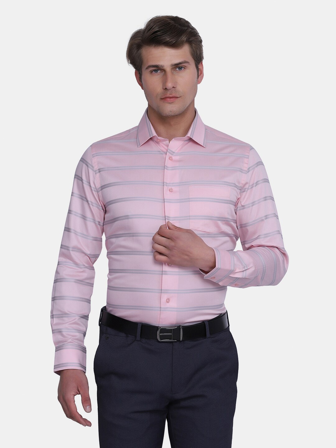 

Blackberrys Men Pink & Blue India Slim Fit Horizontal Striped Formal Shirt