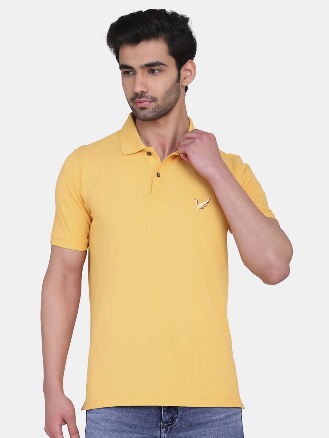 

Blackberrys Men Yellow Polo Collar Cotton Slim Fit T-shirt