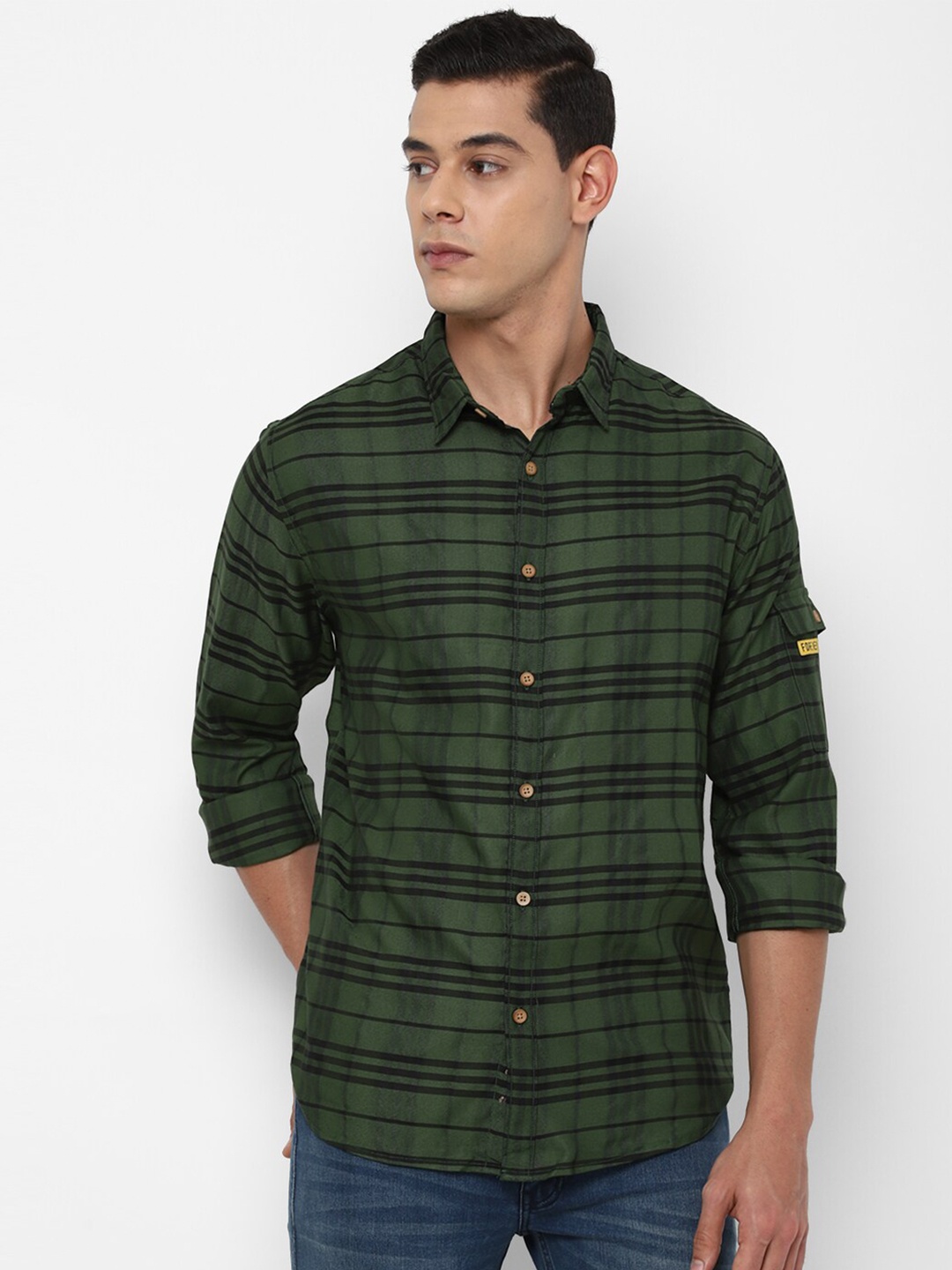 

FOREVER 21 Men Green Regular Fit Tartan Checked Cotton Casual Shirt