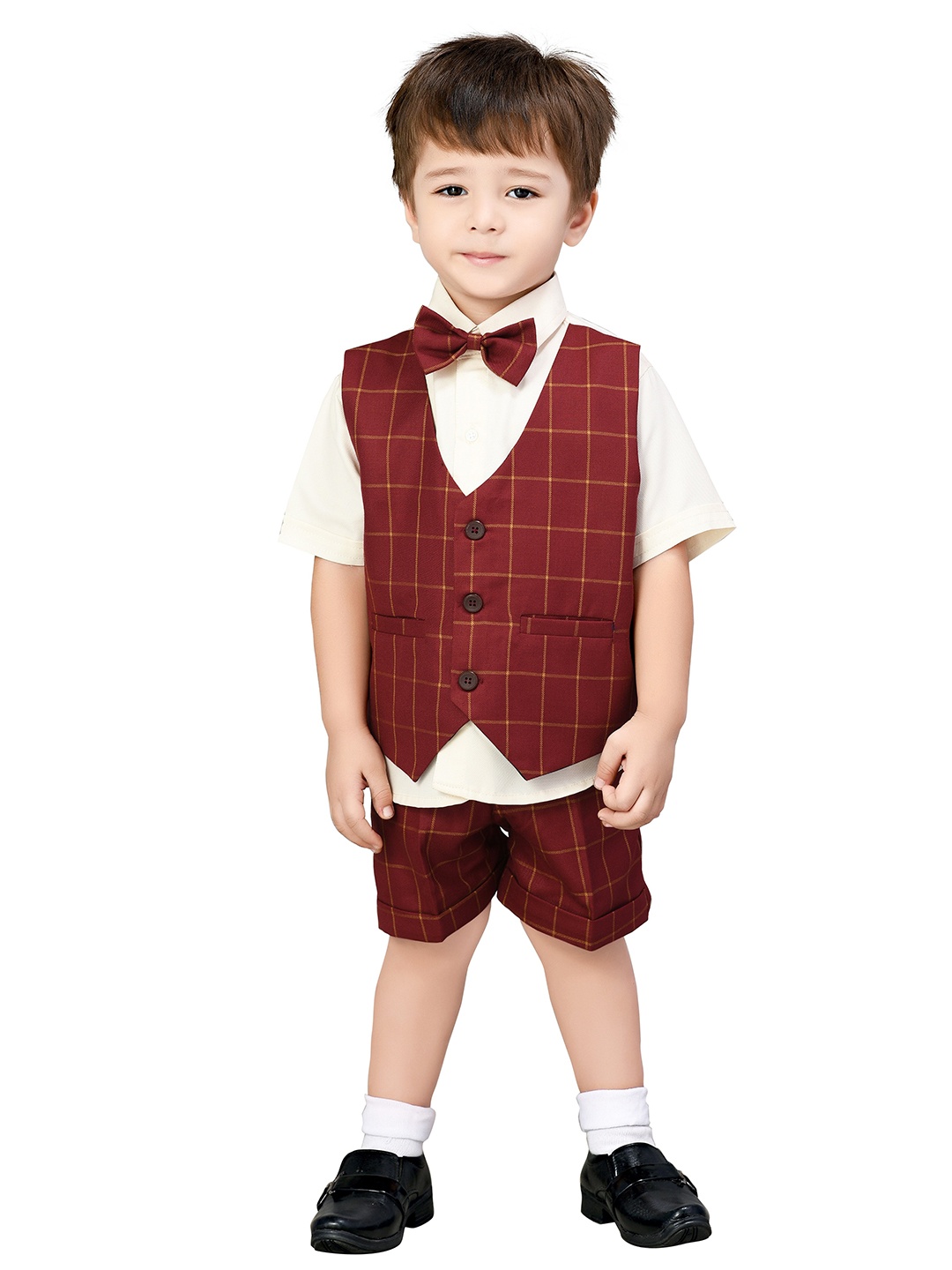 

Jeetethnics Boys Maroon & Cream-Coloured Solid Shirt with Shorts
