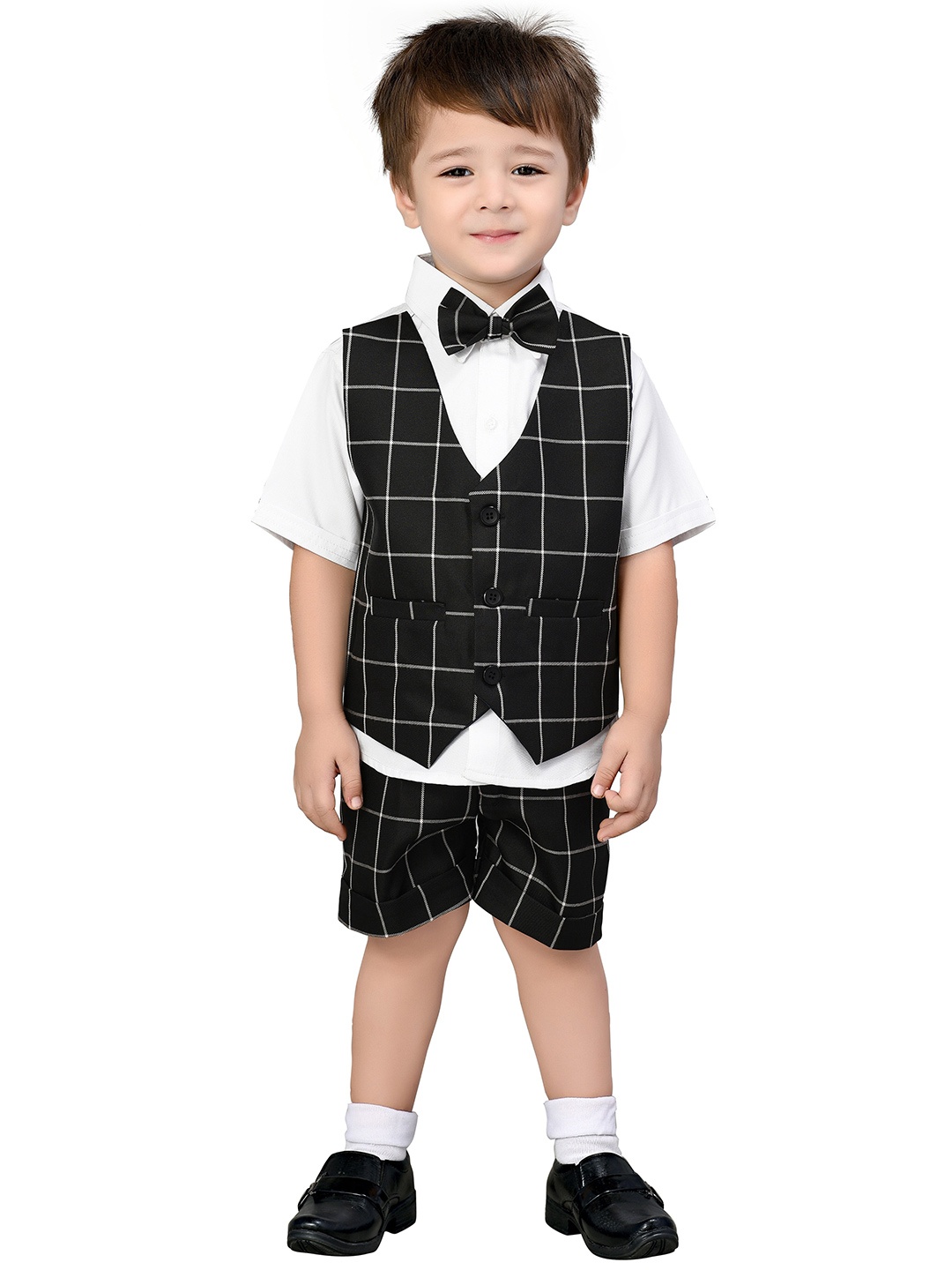 

Jeetethnics Boys Black & White Solid Shirt with Shorts