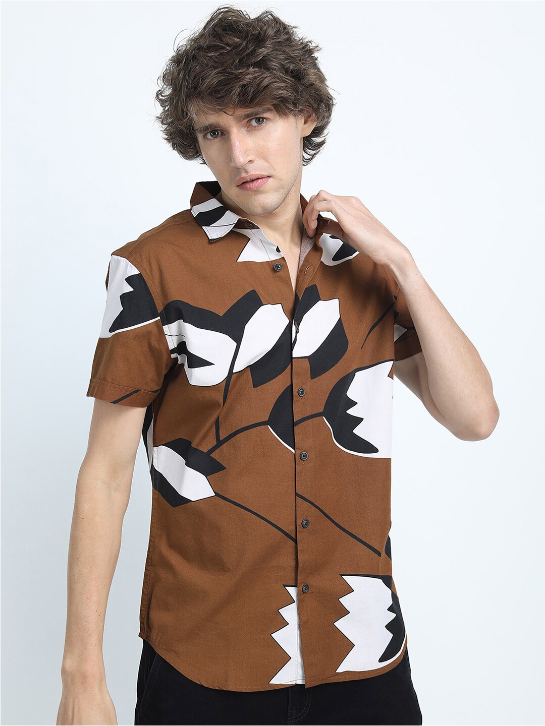 

HIGHLANDER Men Brown Slim Fit Printed Casual Shirt