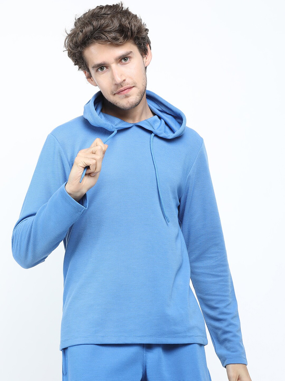 

HIGHLANDER Men Solid Hooded Regular Fit T-shirt, Blue