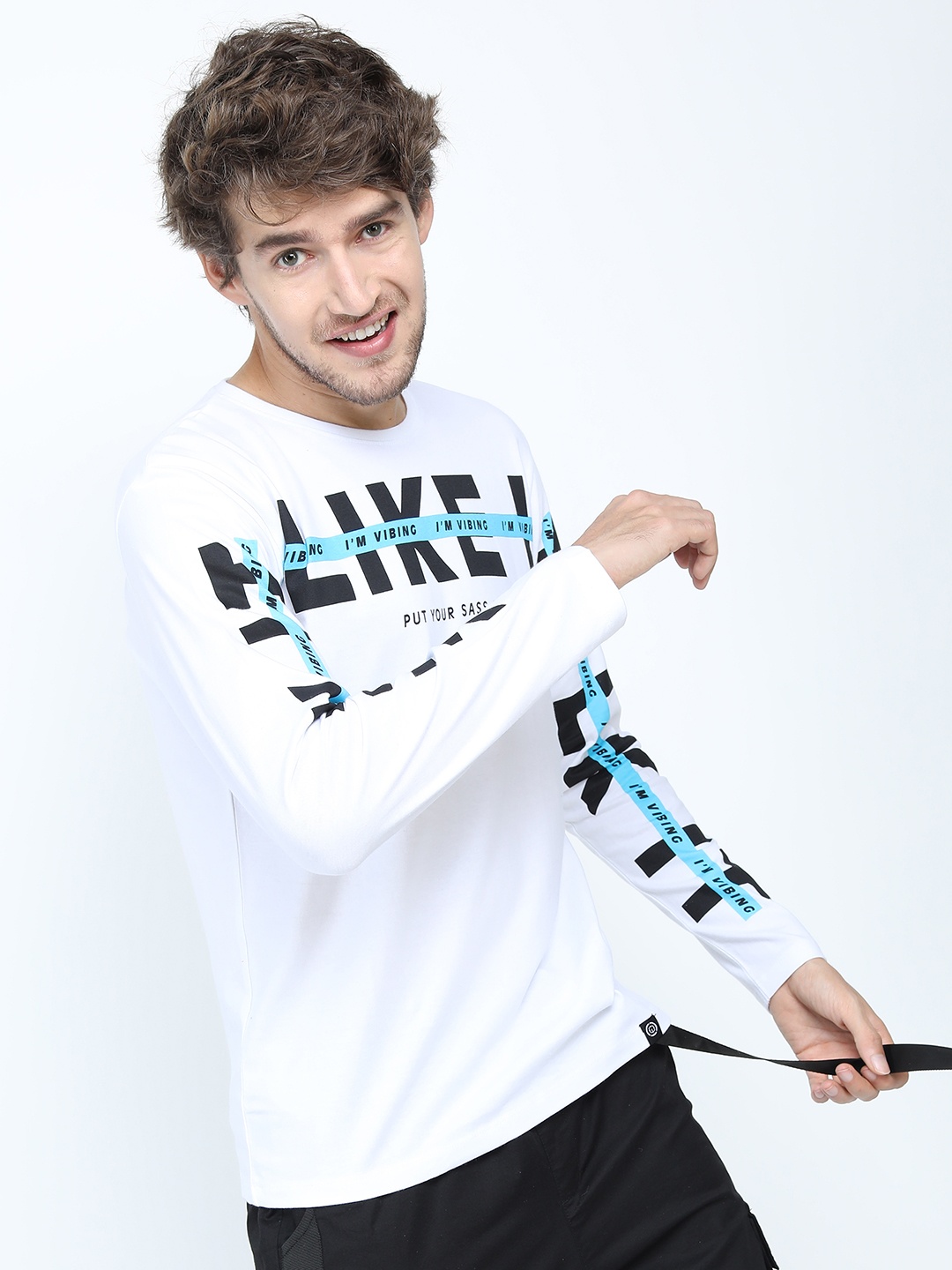 

LOCOMOTIVE Men White Printed Slim Fit T-shirt