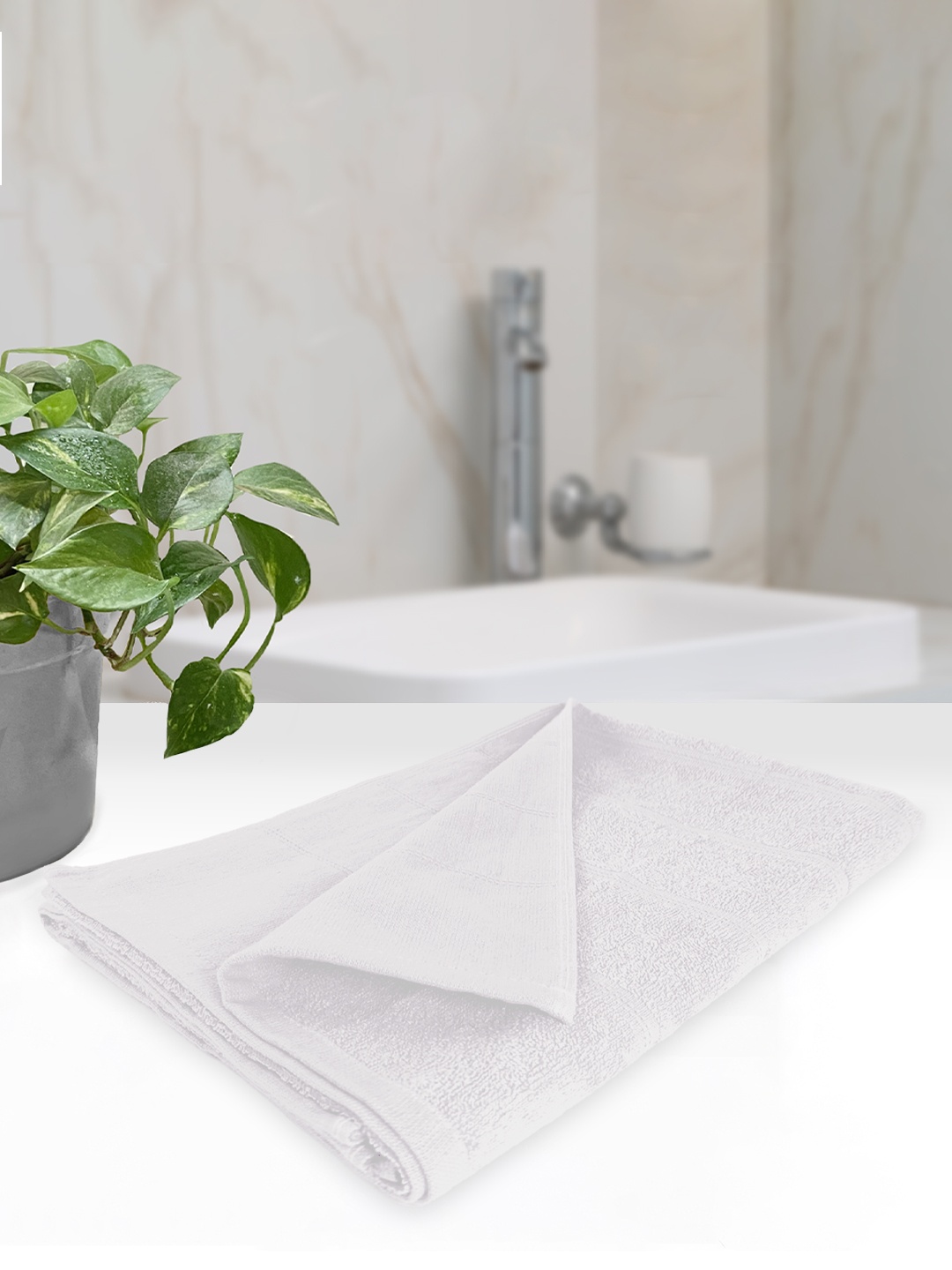 

Heelium White Solid 250GSM Bath Towel