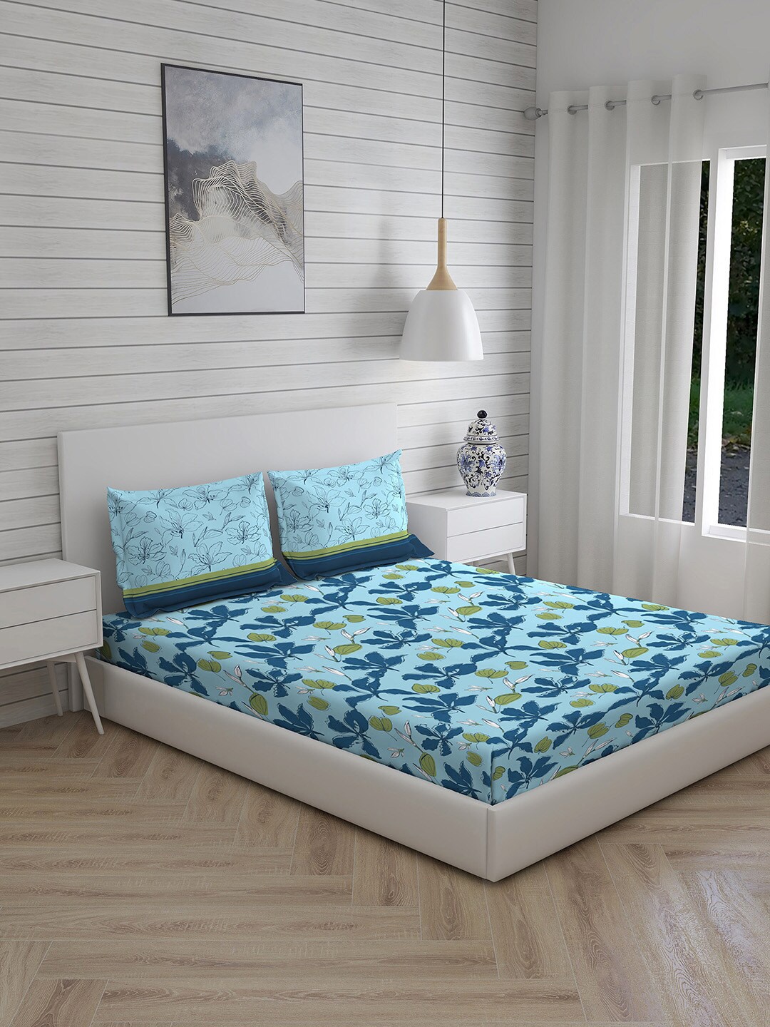 

Layers Blue & Green Floral Queen Bedsheet with 2 Pillow Covers