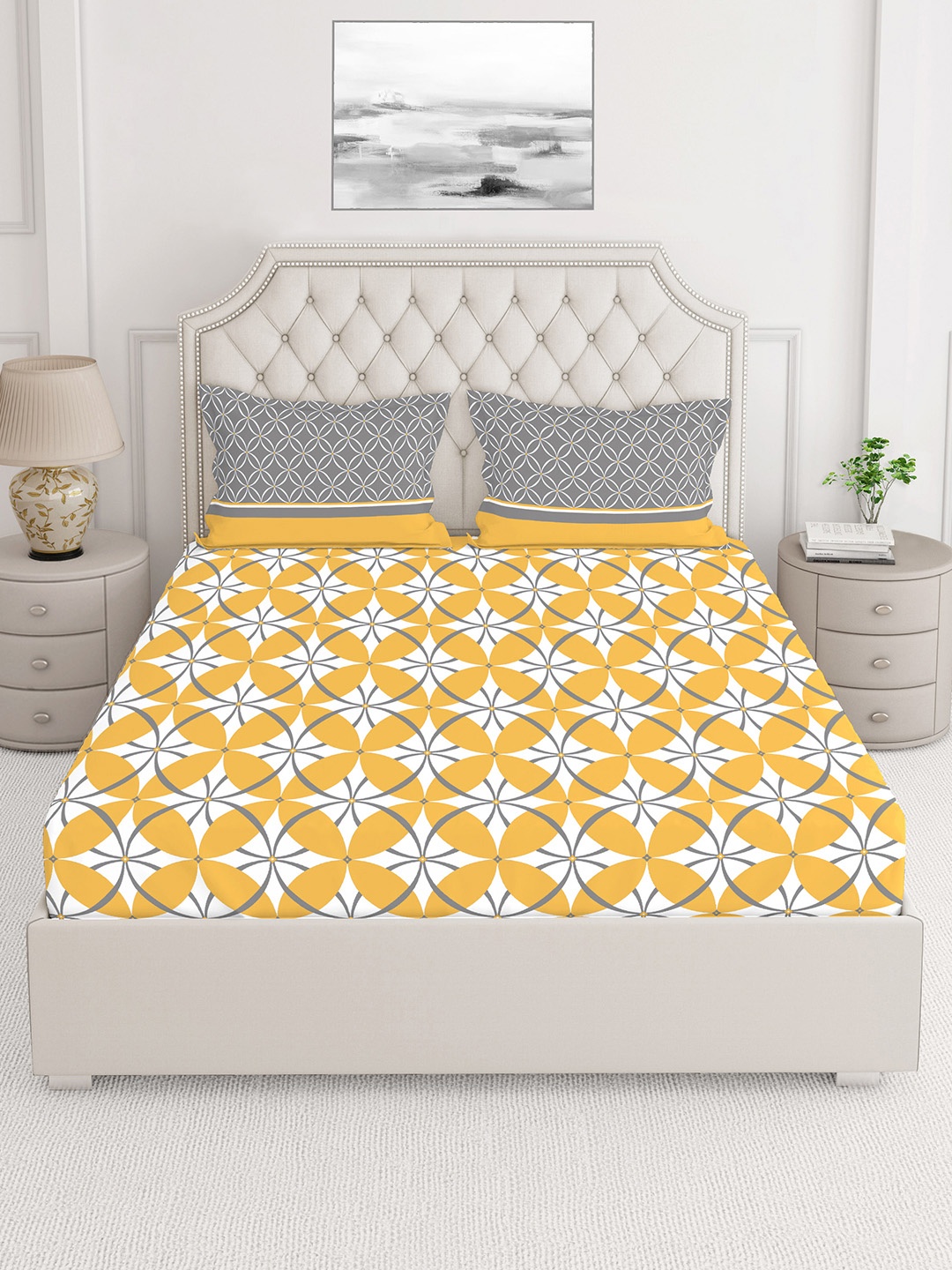 

Layers Yellow & Orange Floral Queen Bedsheet with 2 Pillow Covers