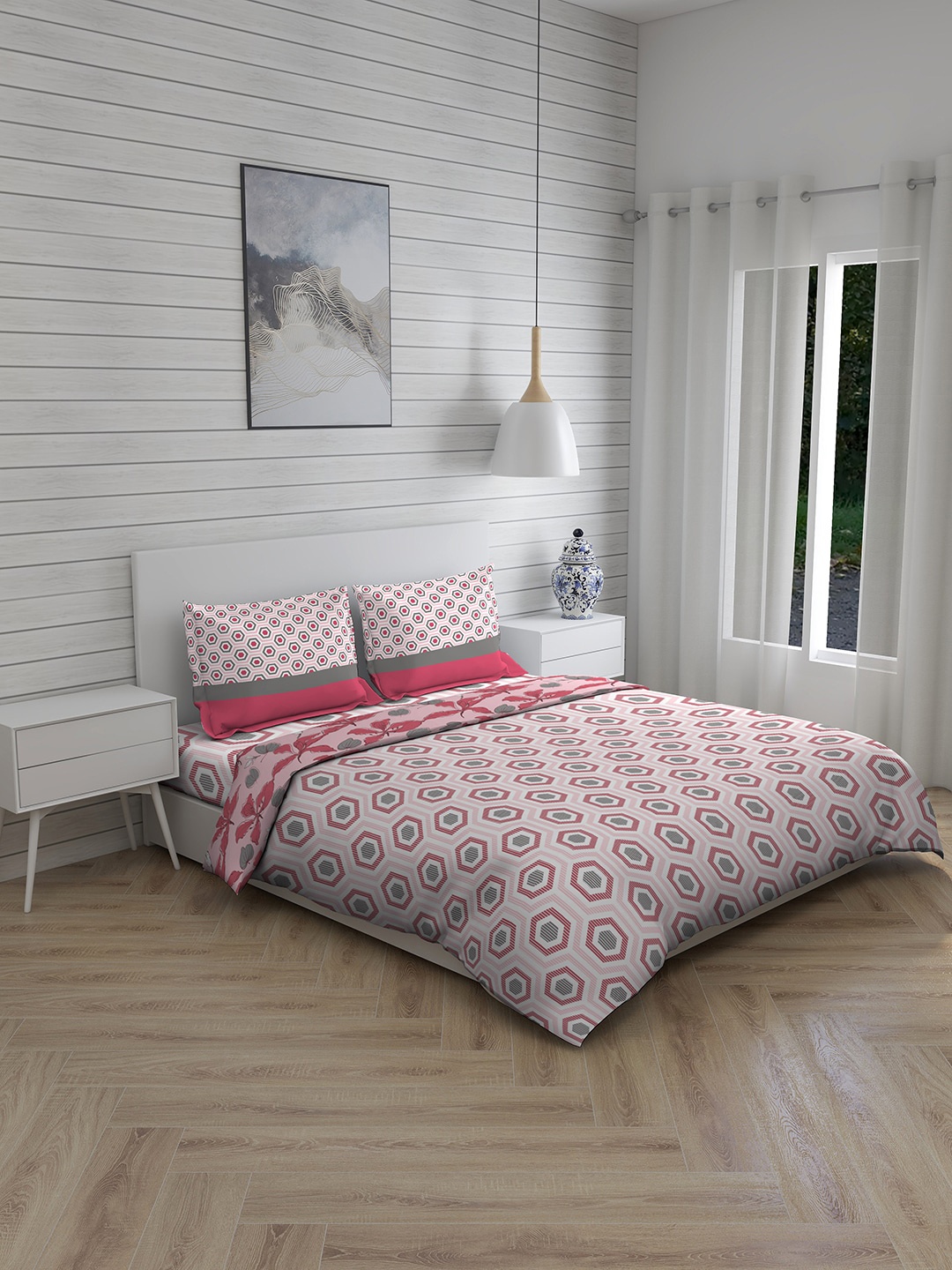 

Layers Pink Printed 4pcs AC Room Double Queen Bedding Set