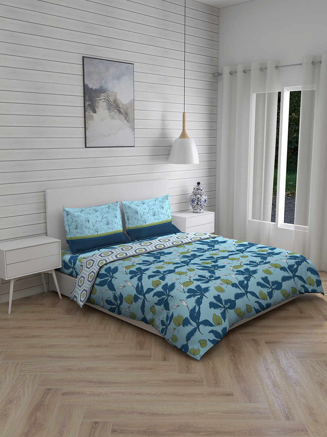 

Layers Blue Floral Printed 4pcs AC Room Double Queen Bedding Set