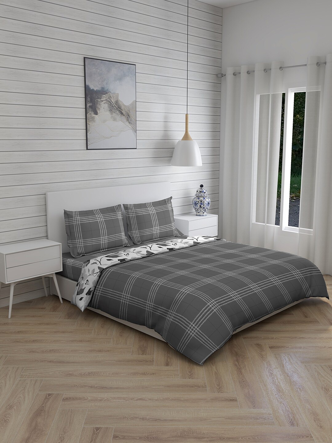 

Layers Grey Checked 4pcs AC Room Double Queen Bedding Set