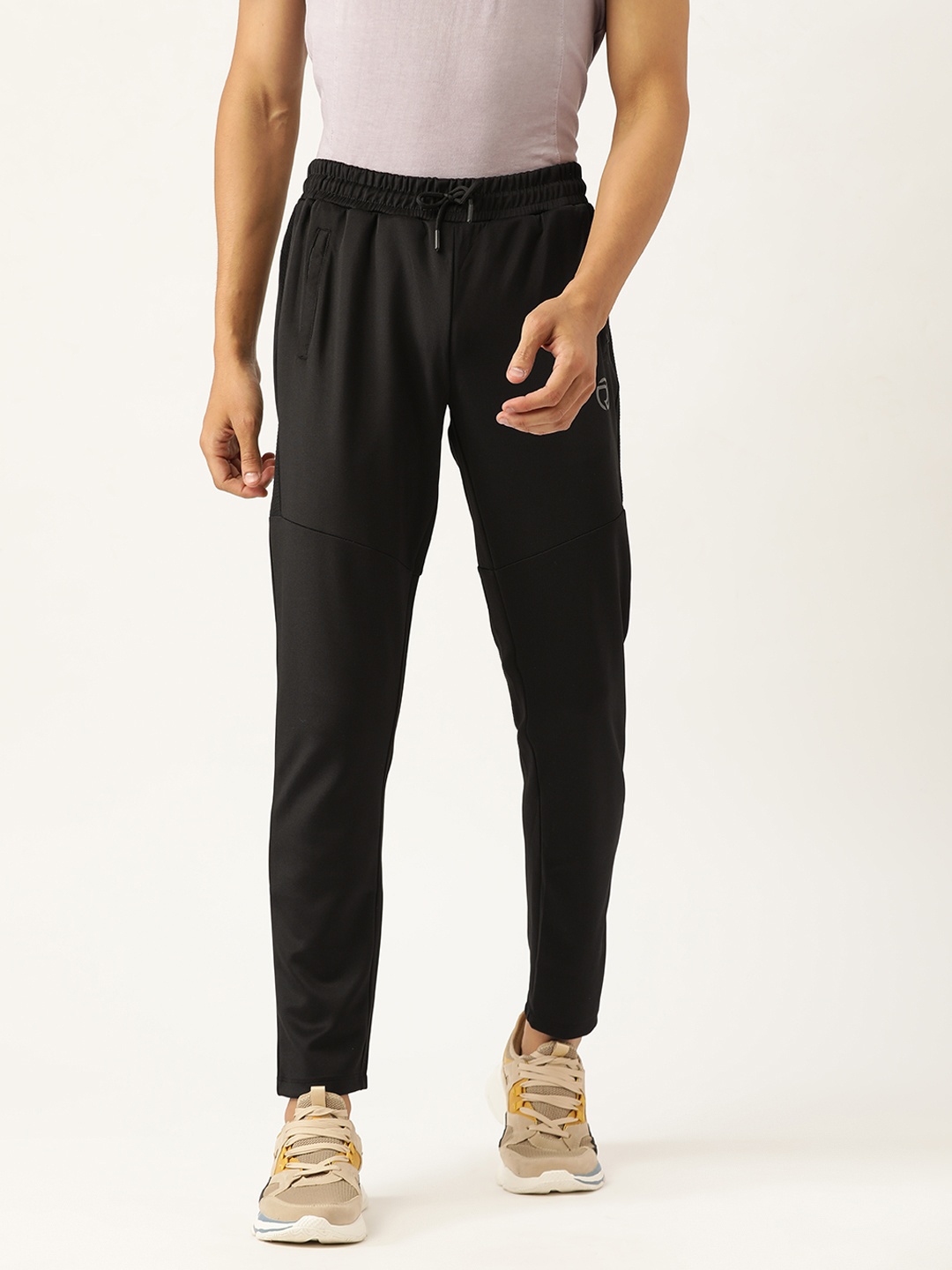 

Truerevo Men Black Solid Running Rapid-Dry Cropped Track Pants