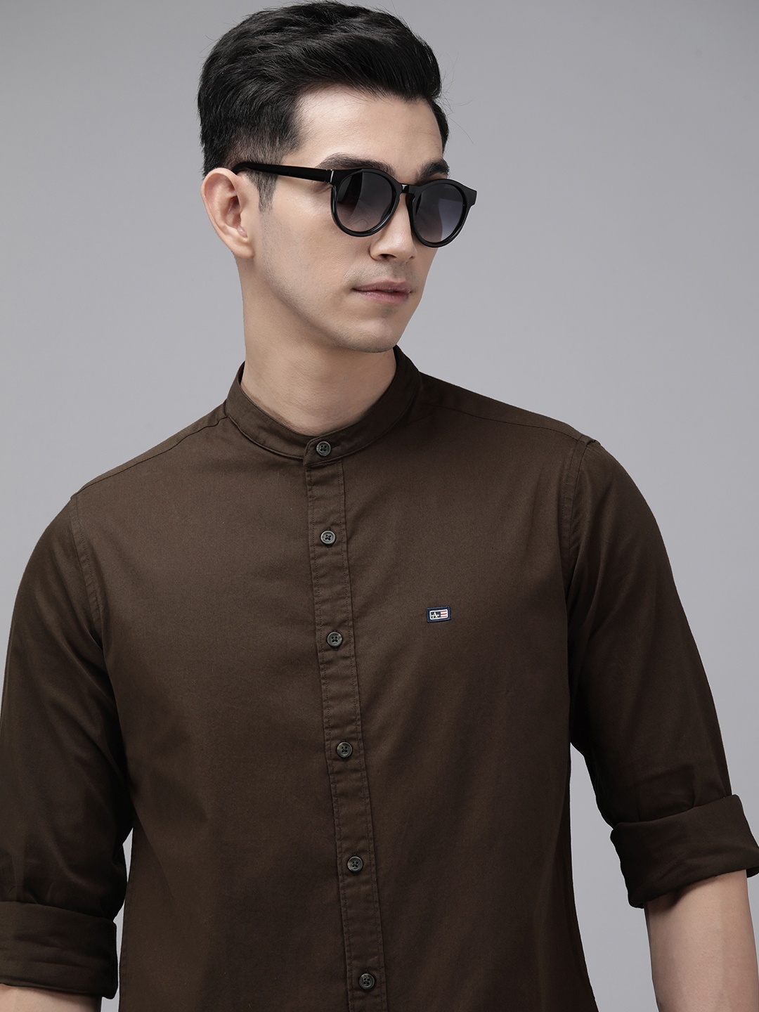 

Arrow Men Brown Solid Original Slim Fit Pure Cotton Casual Shirt