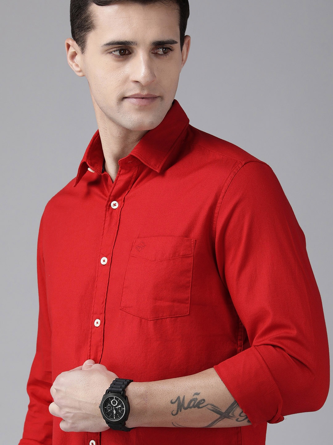 

Arrow Men Red Slim Fit Casual Pure Cotton Shirt