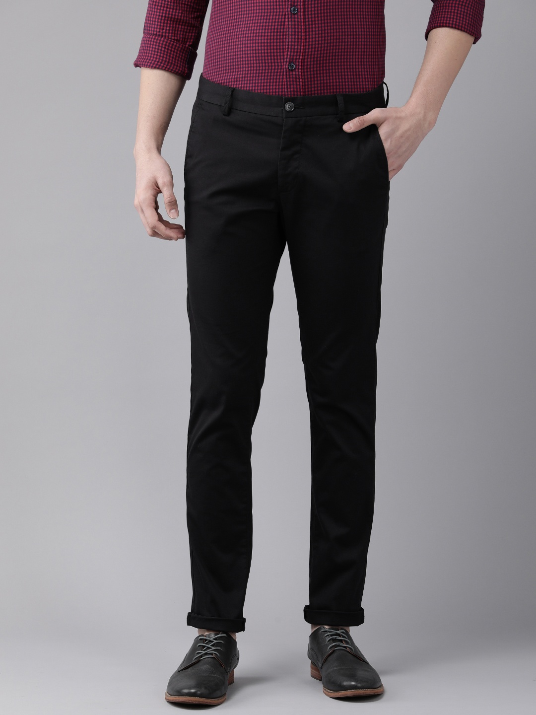

Arrow Men Black Solid Original Slim Fit Trousers