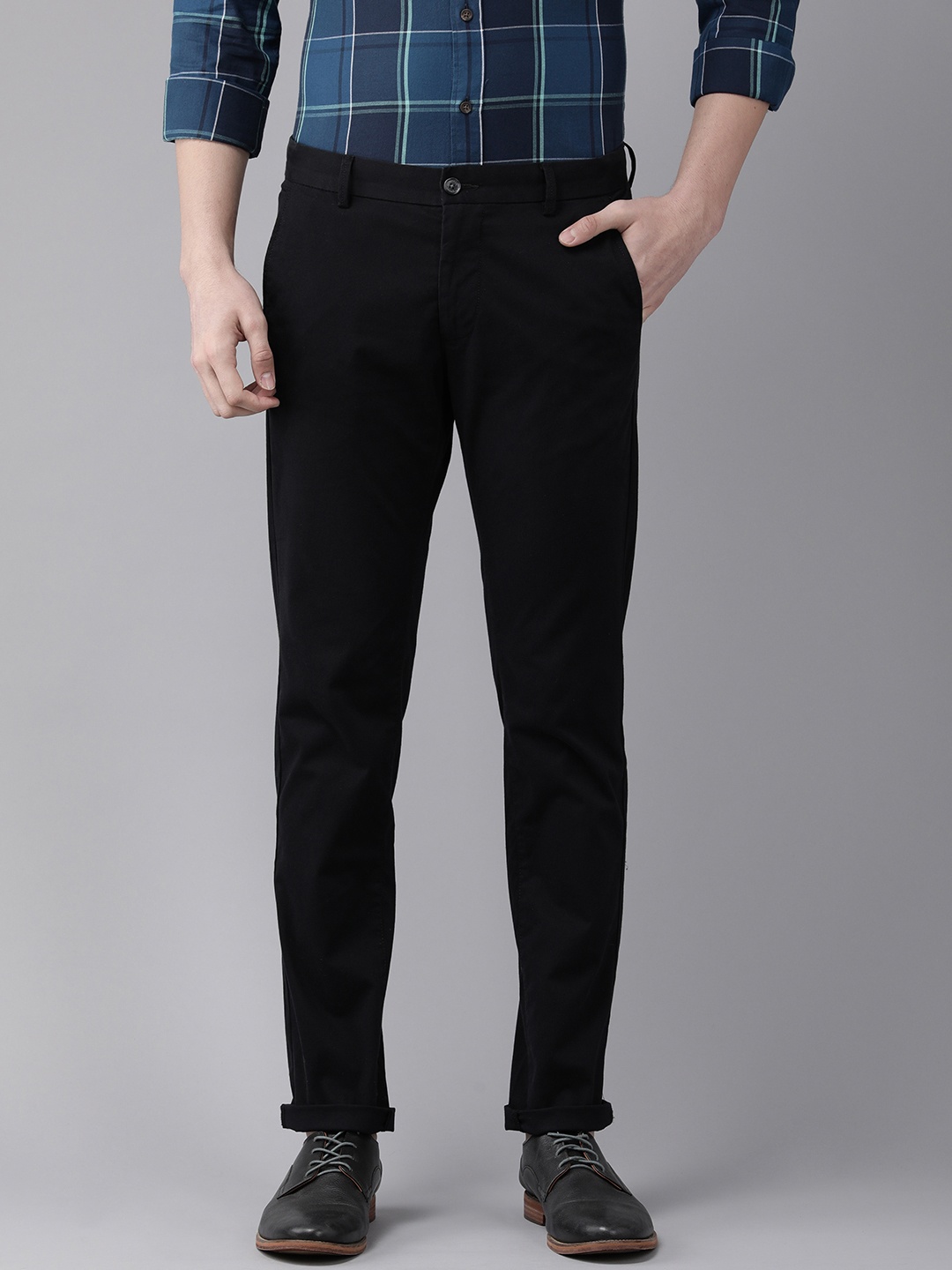 

Arrow Men Black Solid Original Slim Fit Trousers
