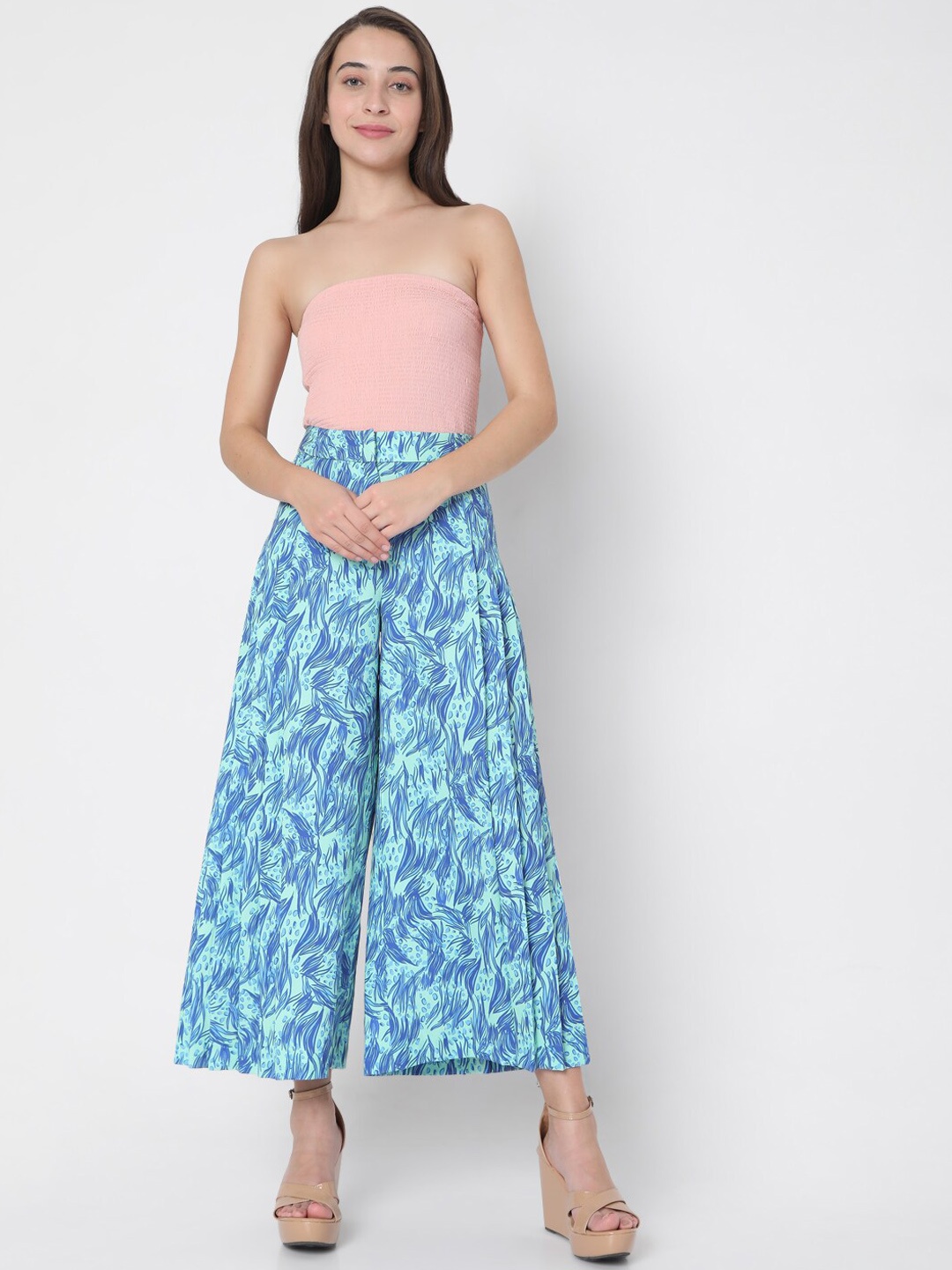 

Vero Moda Women Blue Floral Printed Flared High-Rise Pleated Culottes Trousers