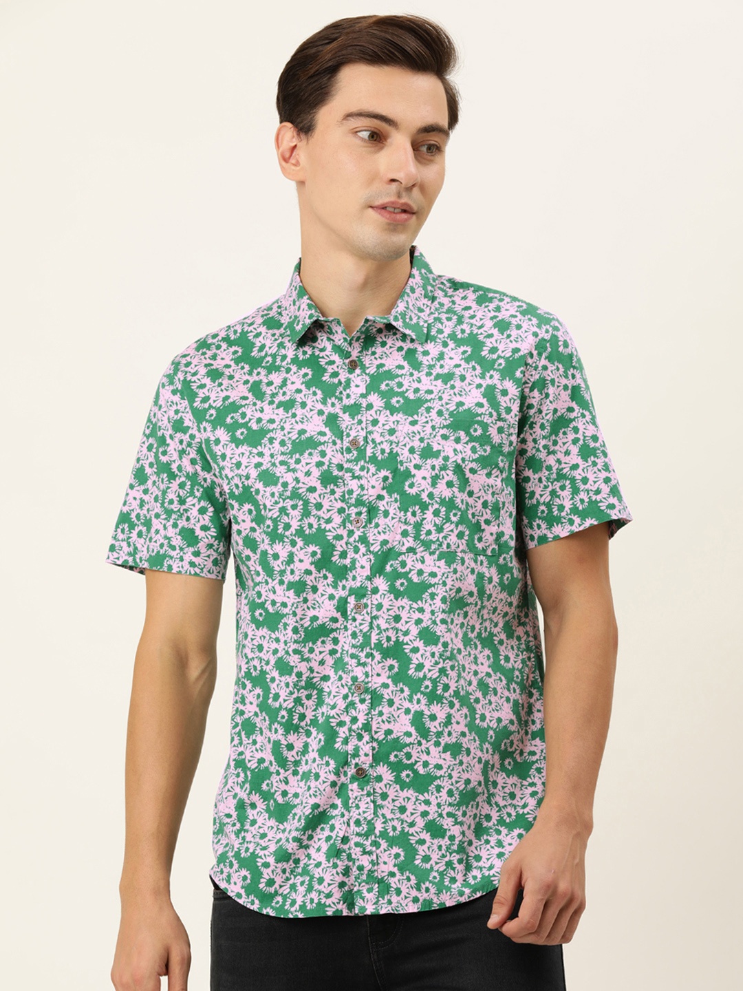 

FOREVER 21 Men Green & White Floral Printed Casual Shirt