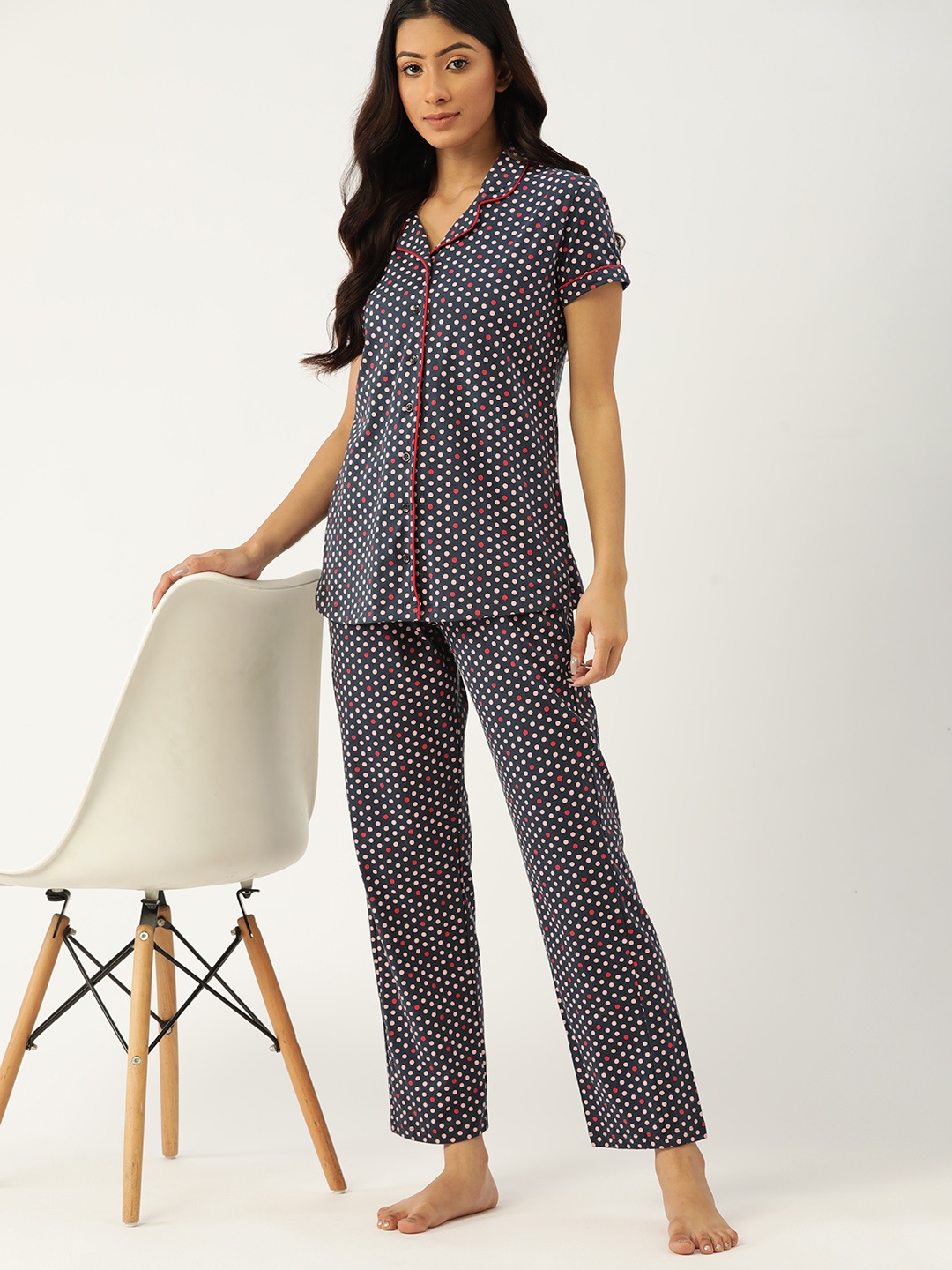 

ETC Women Grey & Red Pure Cotton Polka Dot Printed Night suit