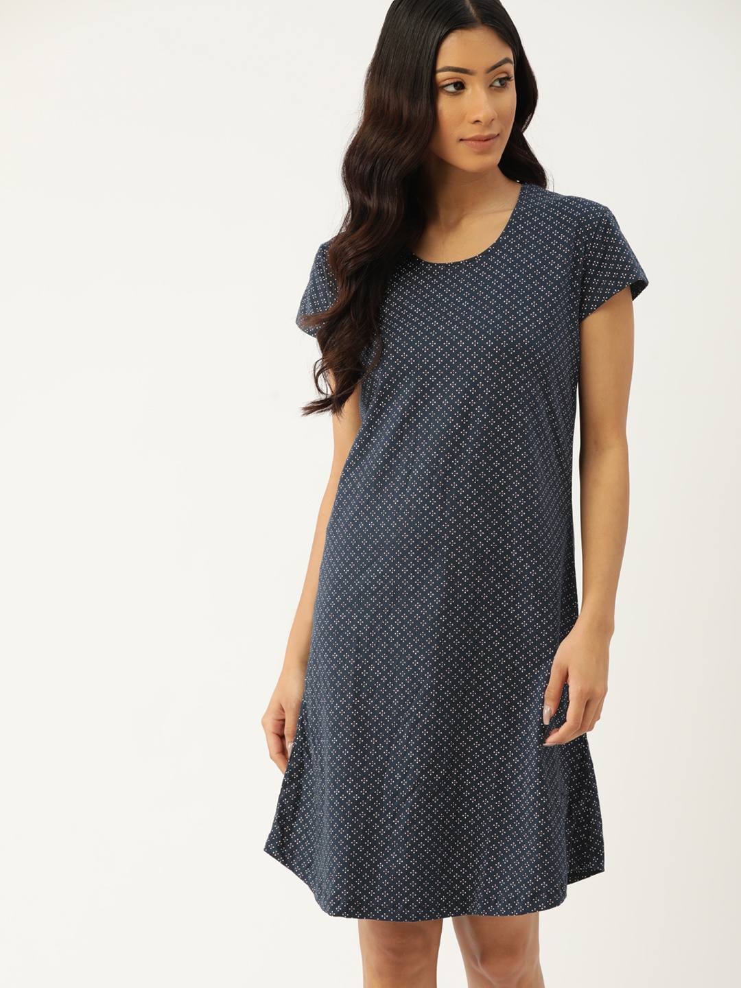 

ETC Women Navy Blue & White Pure Cotton Geometric Print Nightdress