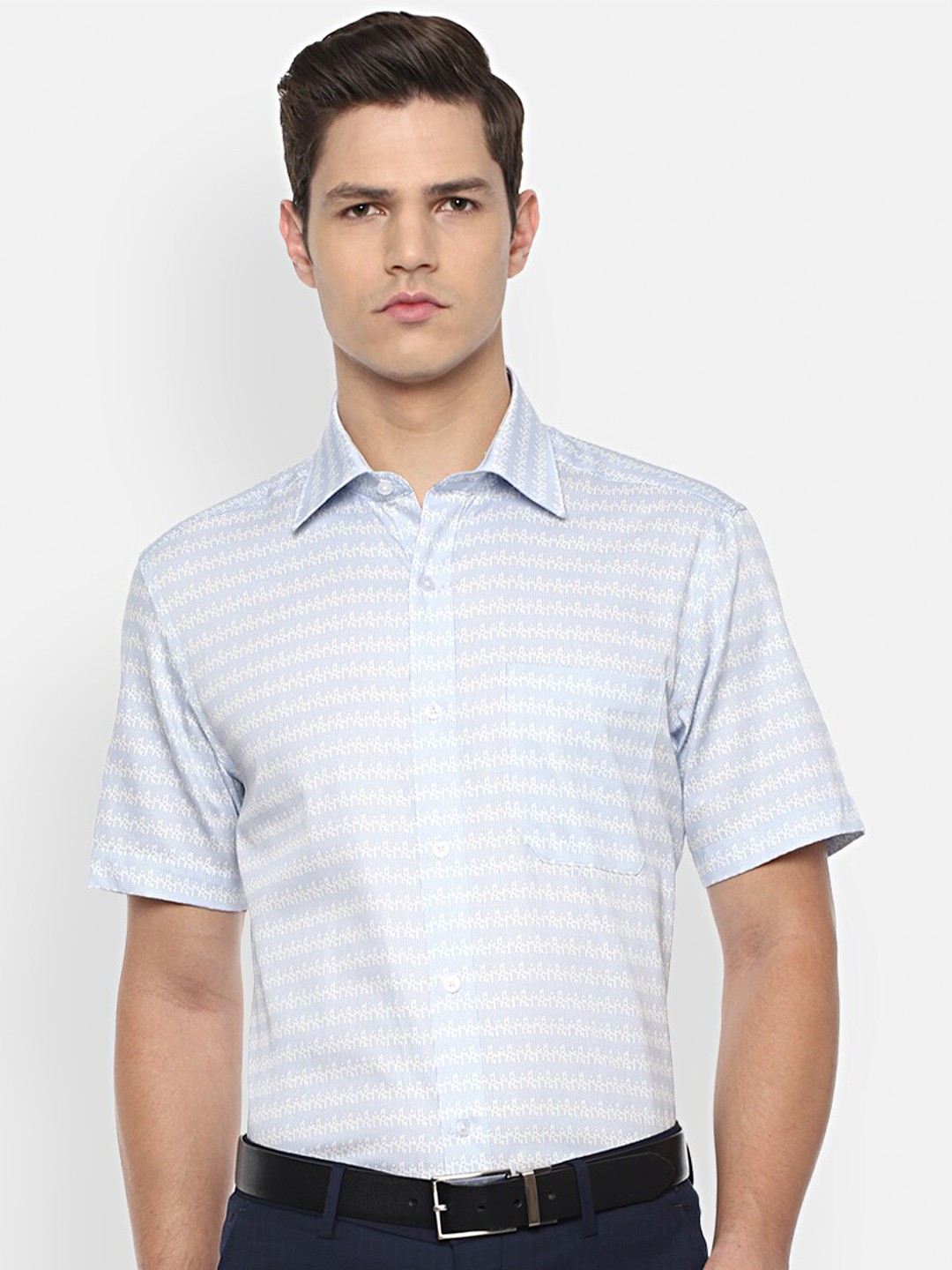 

Louis Philippe Men Blue & White Abstract Printed Pure Cotton Formal Shirt