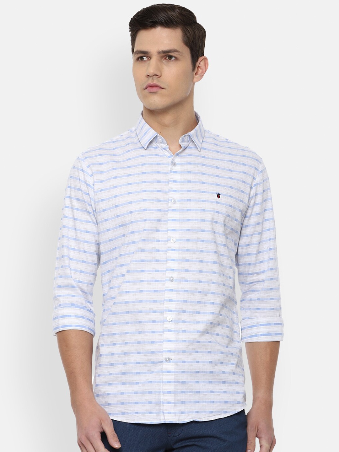 

Louis Philippe Sport Men Blue Slim Fit Horizontal Striped Cotton Casual Shirt