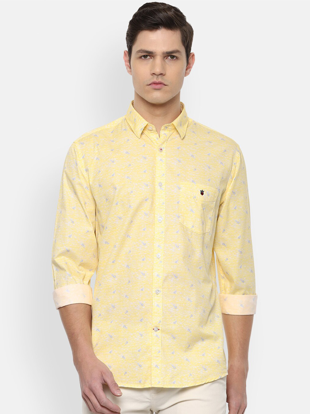 

Louis Philippe Sport Men Yellow Slim Fit Printed Pure Cotton Casual Shirt