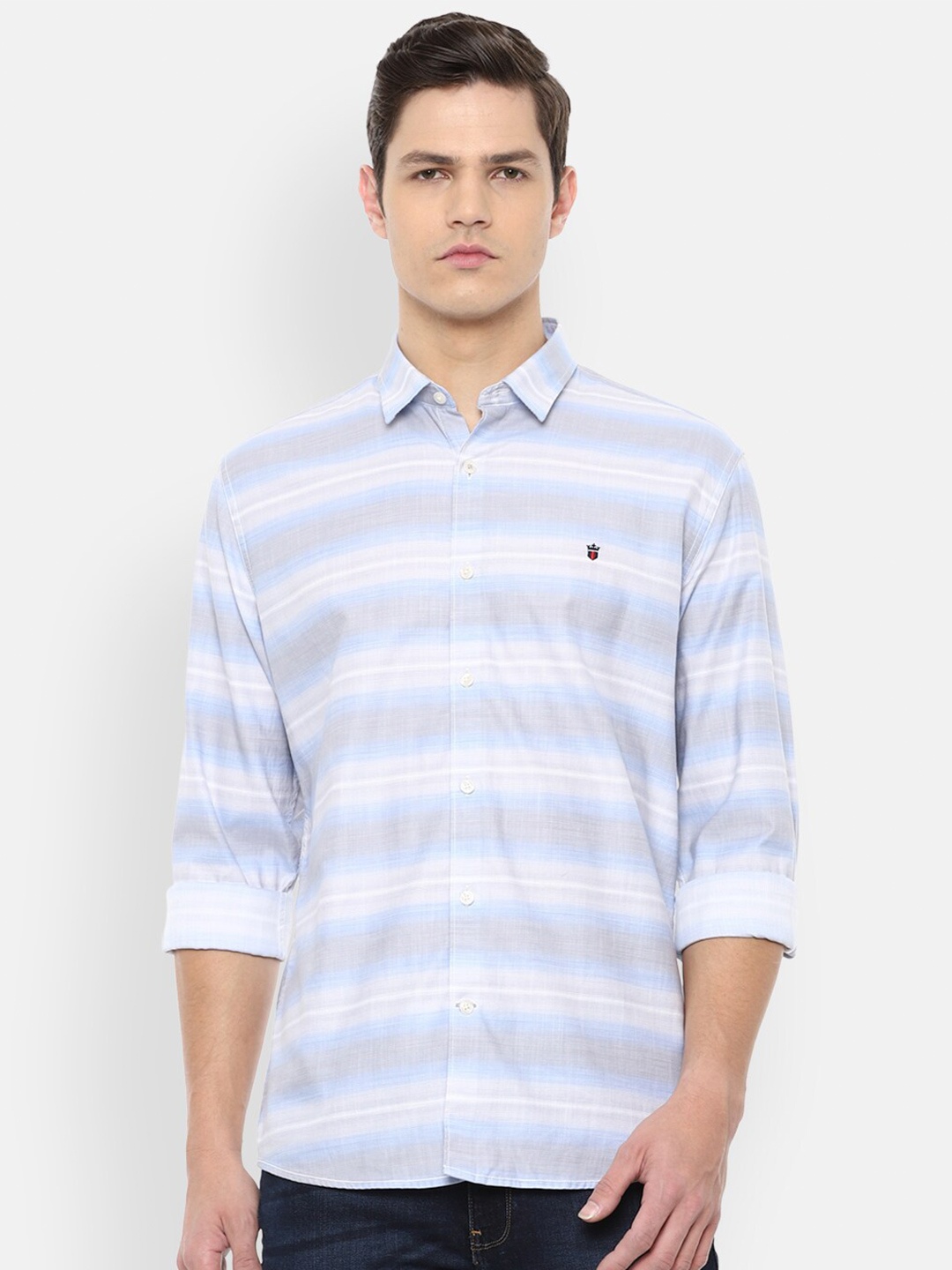 

Louis Philippe Sport Men White & Blue Slim Fit Striped Pure Cotton Casual Shirt