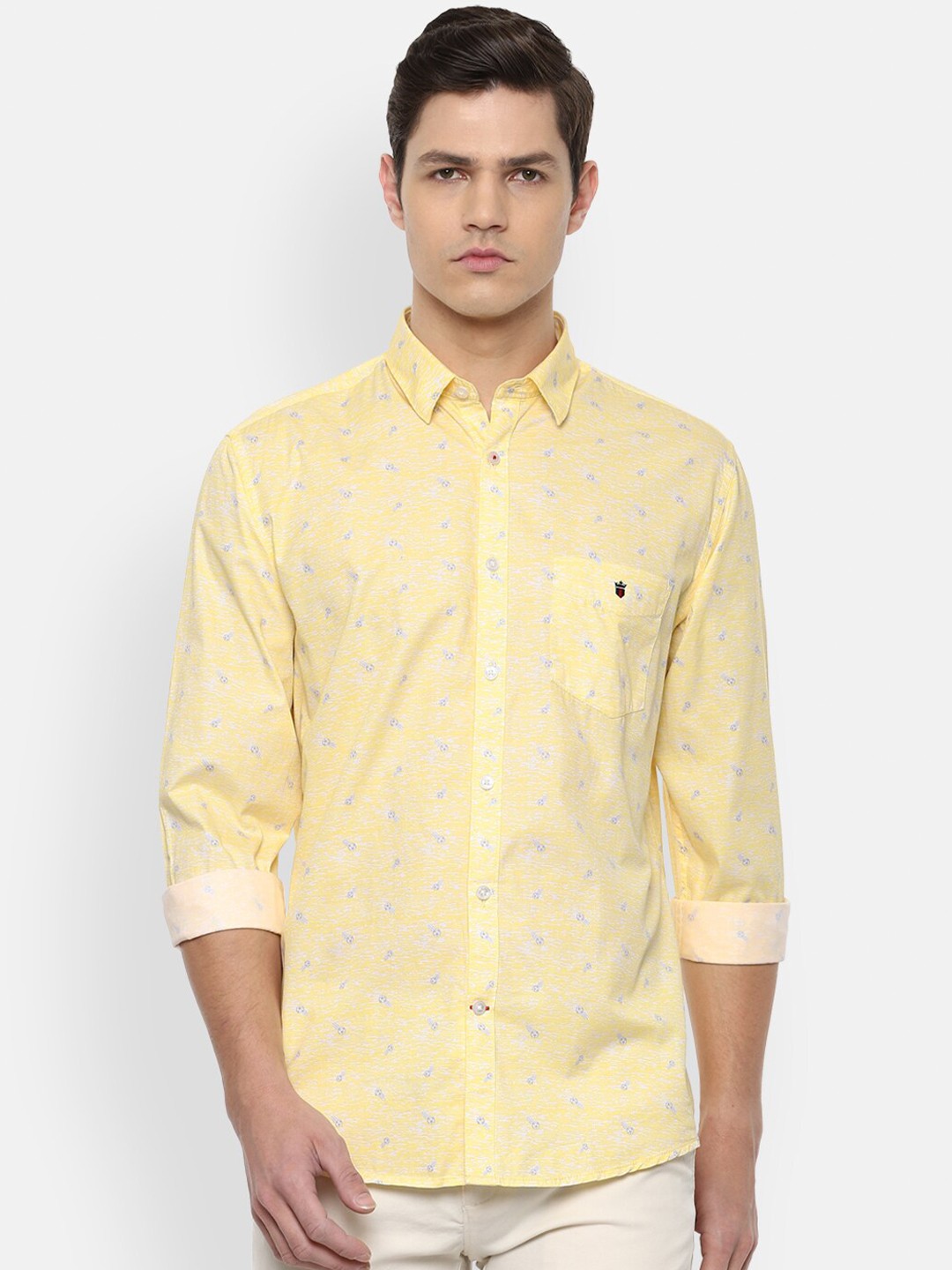 

Louis Philippe Sport Men Yellow & Blue Slim Fit Printed Casual Shirt