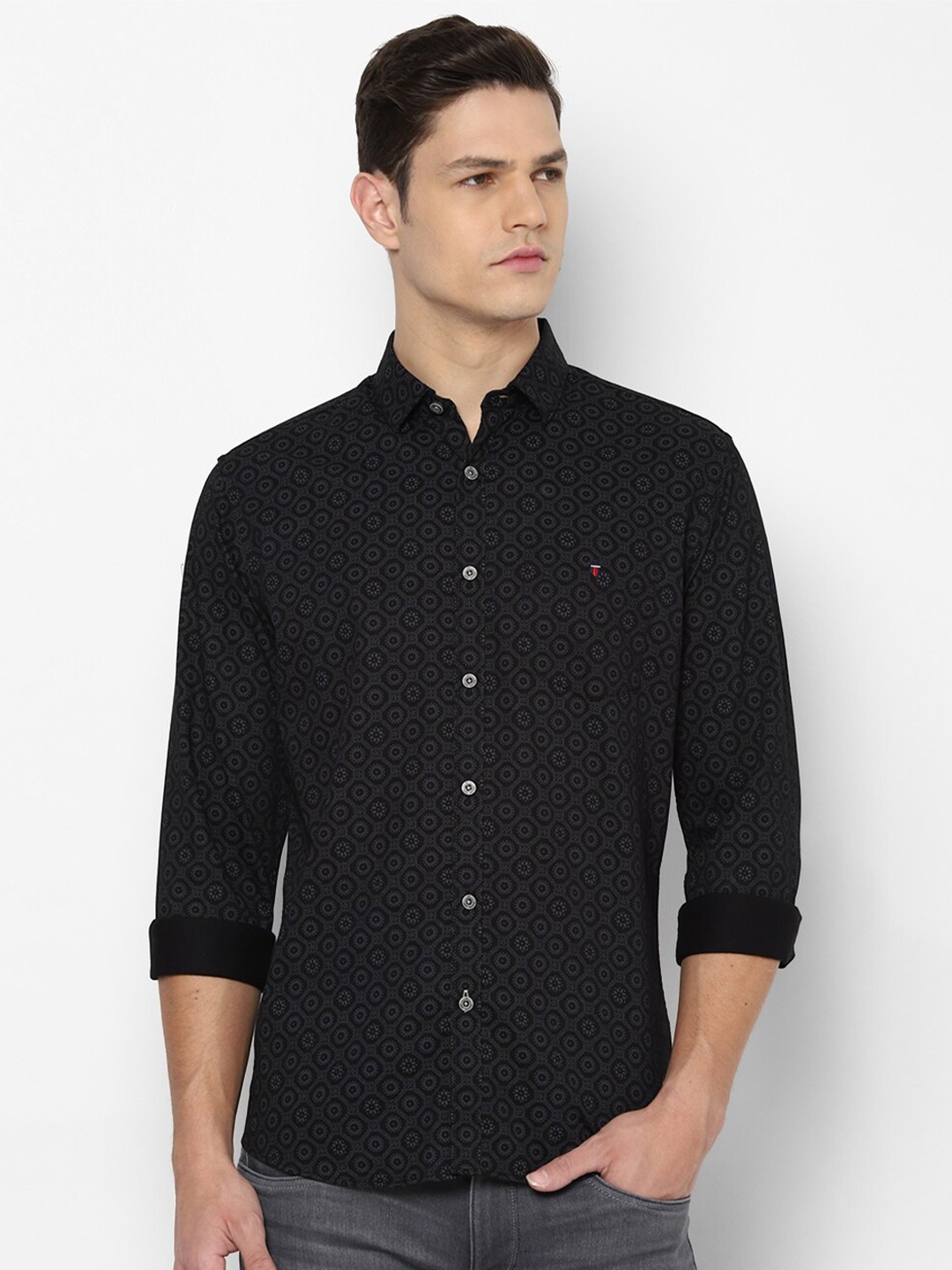 

Louis Philippe Sport Men Black Slim Fit Printed Cotton Casual Shirt