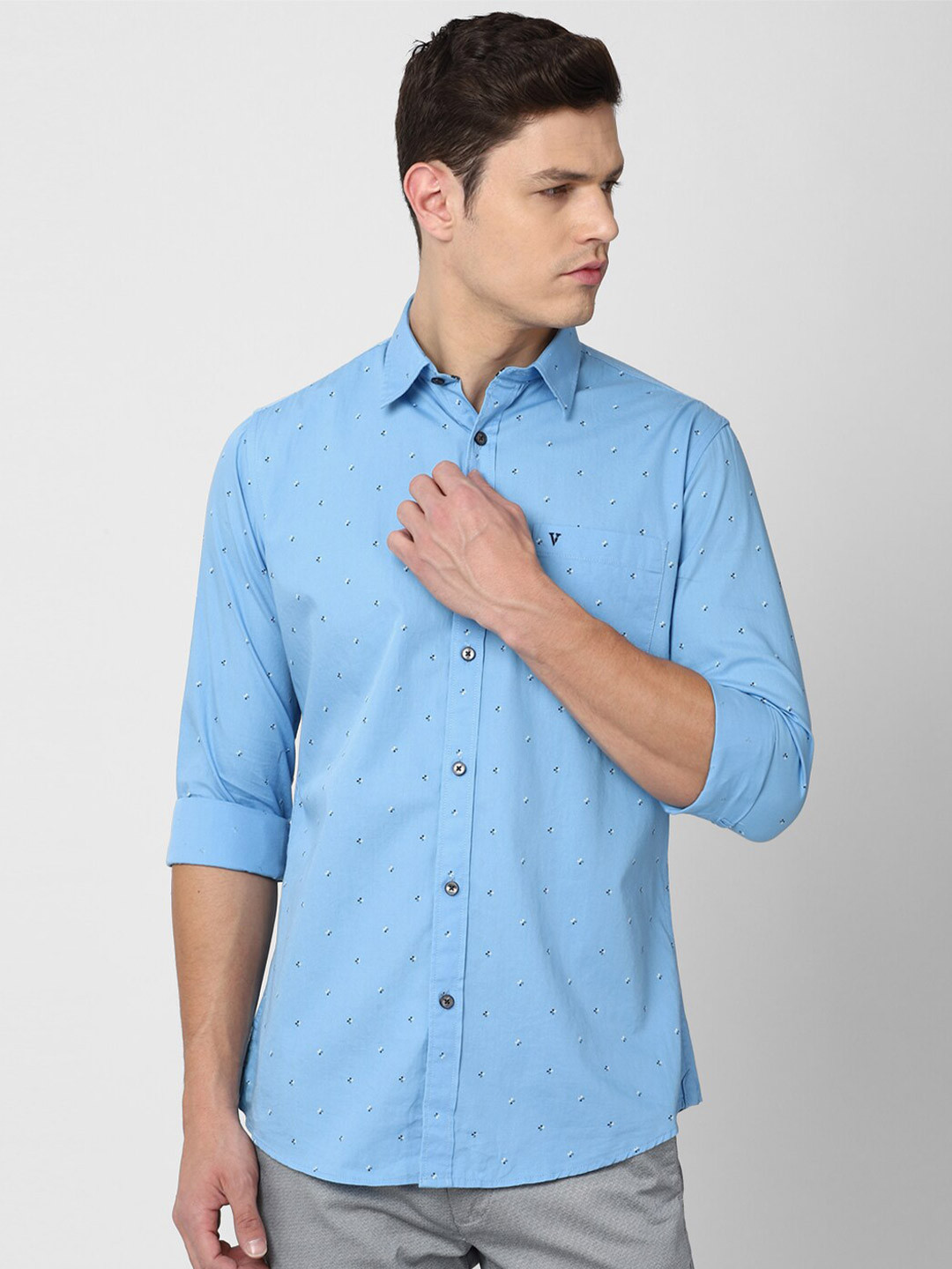 

Van Heusen Sport Men Blue Slim Fit Printed Cotton Casual Shirt