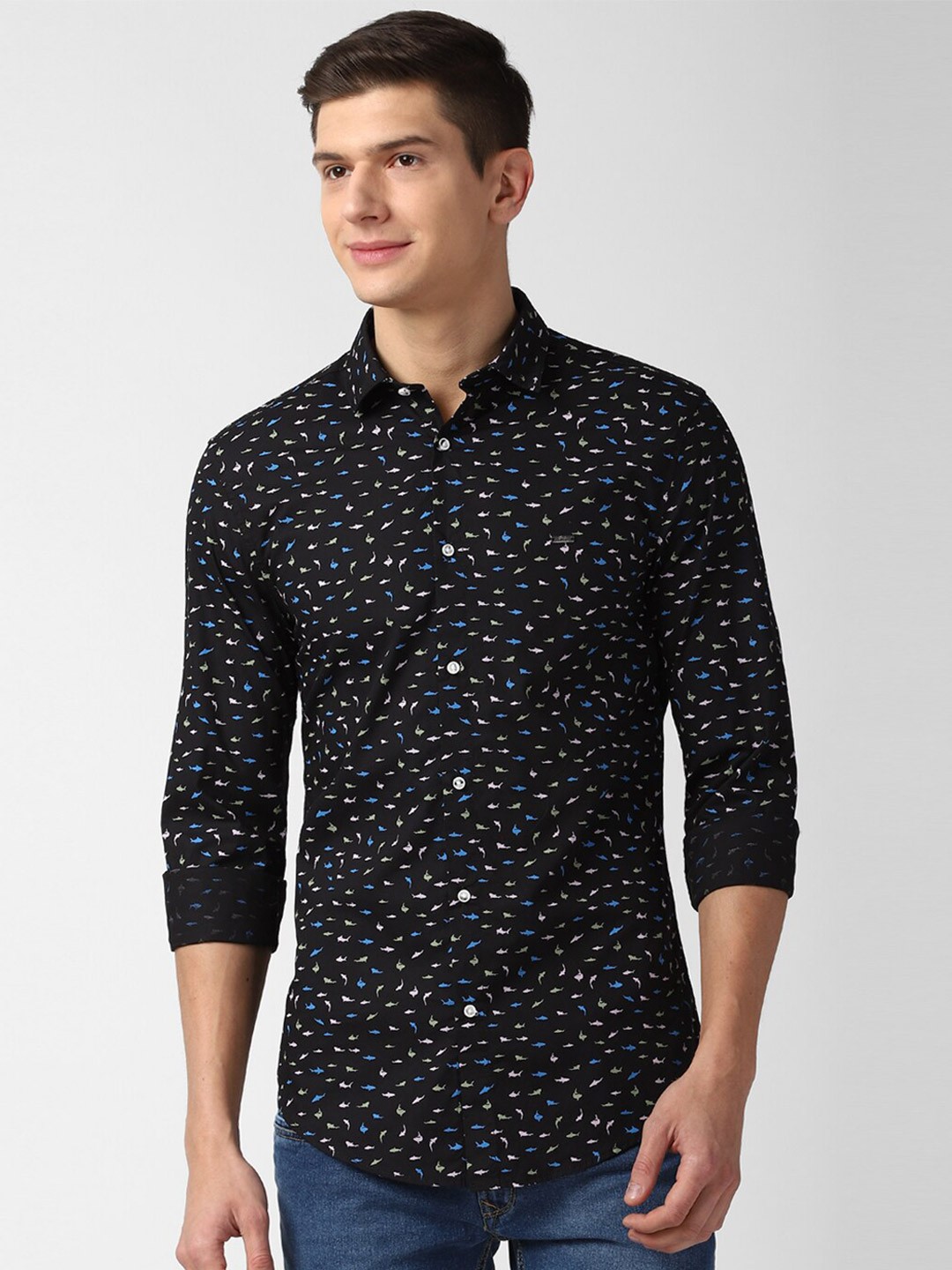 

Peter England Casuals Men Black Slim Fit Animal Printed Pure Cotton Casual Shirt
