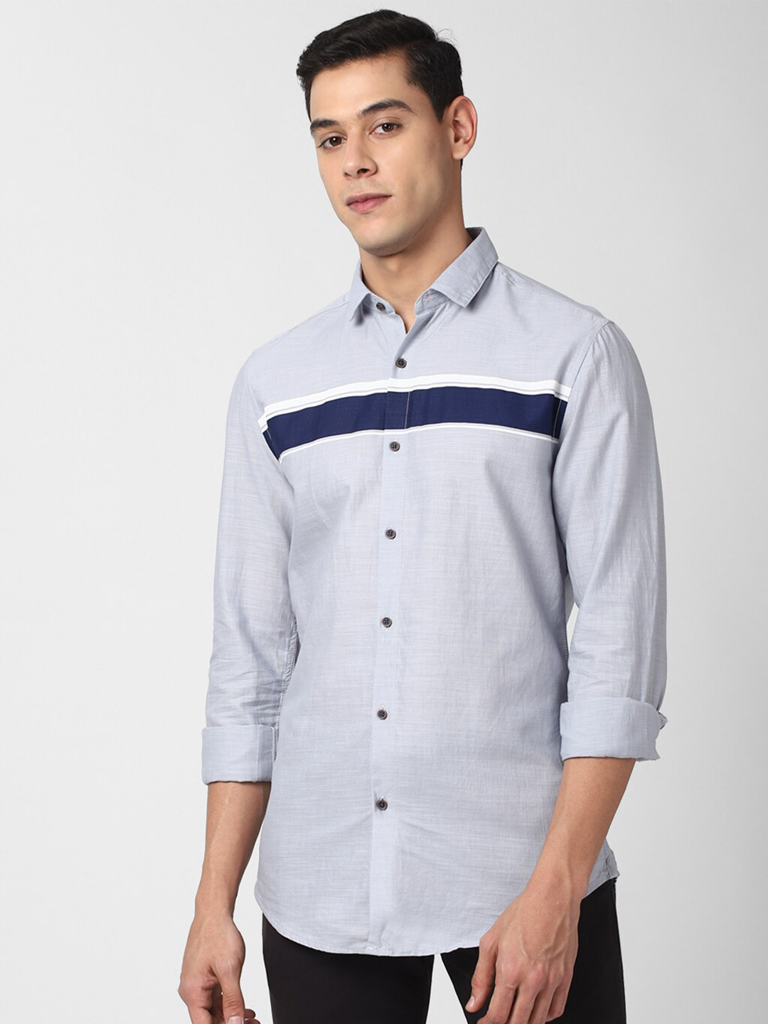 

Peter England Casuals Men Blue & White Slim Fit Striped Pure Cotton Casual Shirt