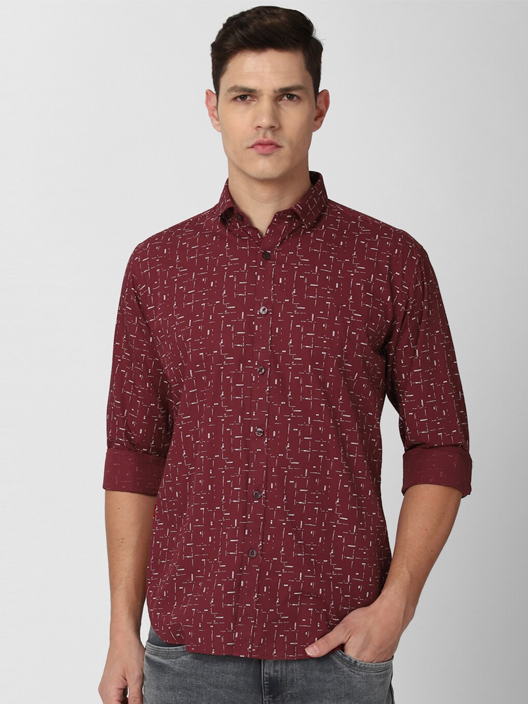 

V Dot Men Maroon & White Slim Fit Printed Cotton Casual Shirt