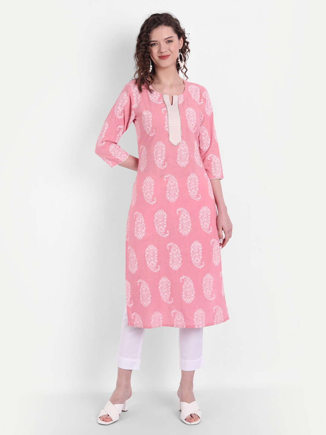 

SUTI Women Pink & White Ethnic Motifs Pure Cotton Printed Kurta