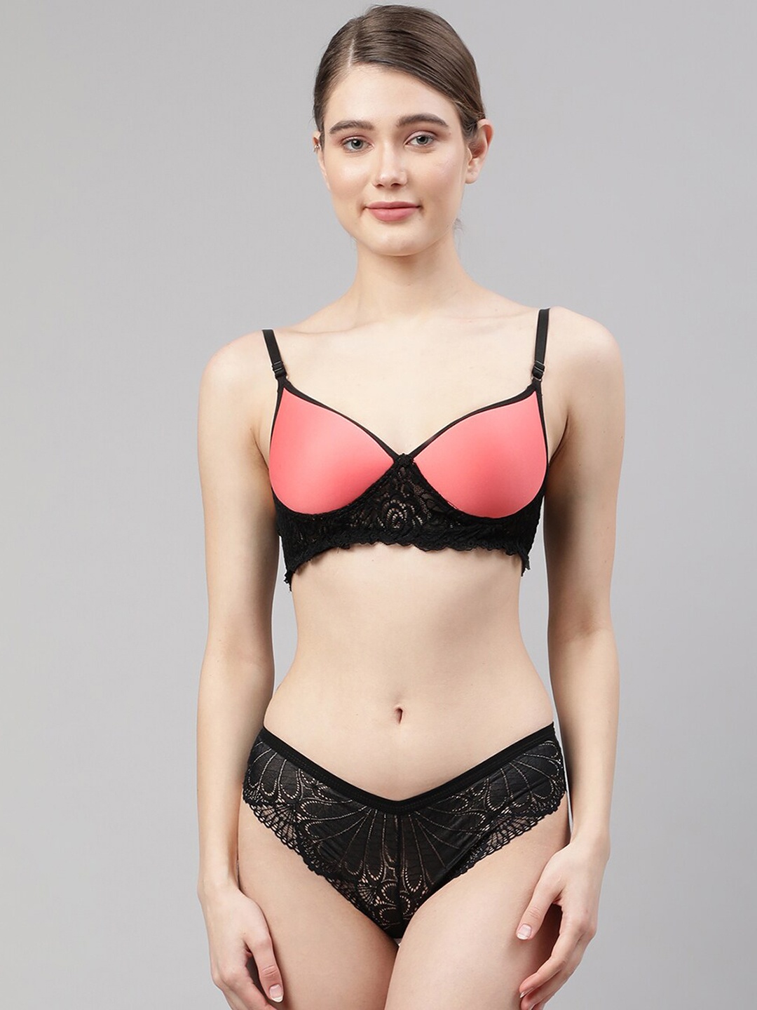 

PrettyCat Peach & Black Solid Cotton Blend Lace Lingerie Set
