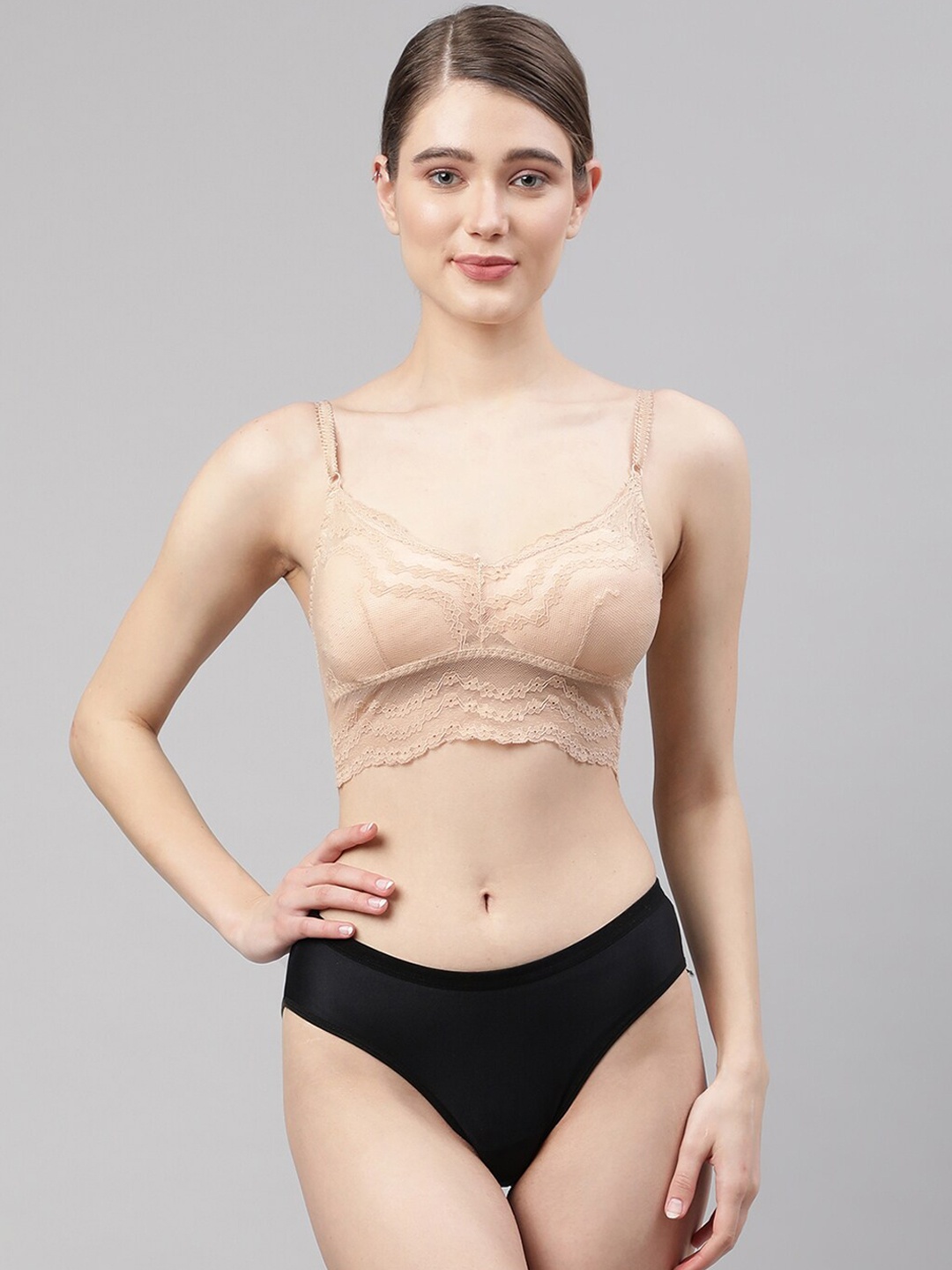 

PrettyCat Women Beige & Black Sports Bra & Brief Set