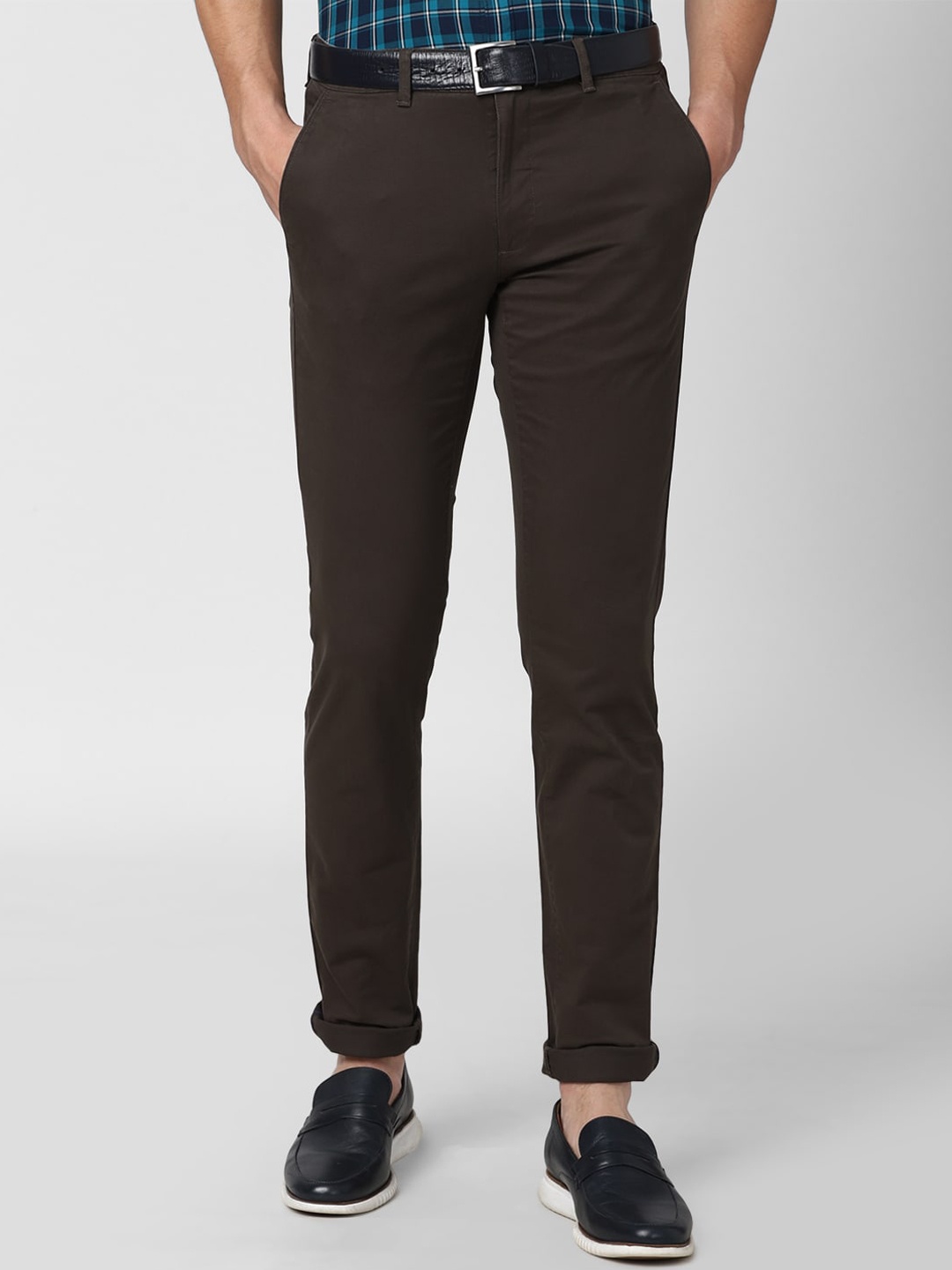 

Van Heusen Sport Men Brown Solid Slim Fit Cotton Trousers