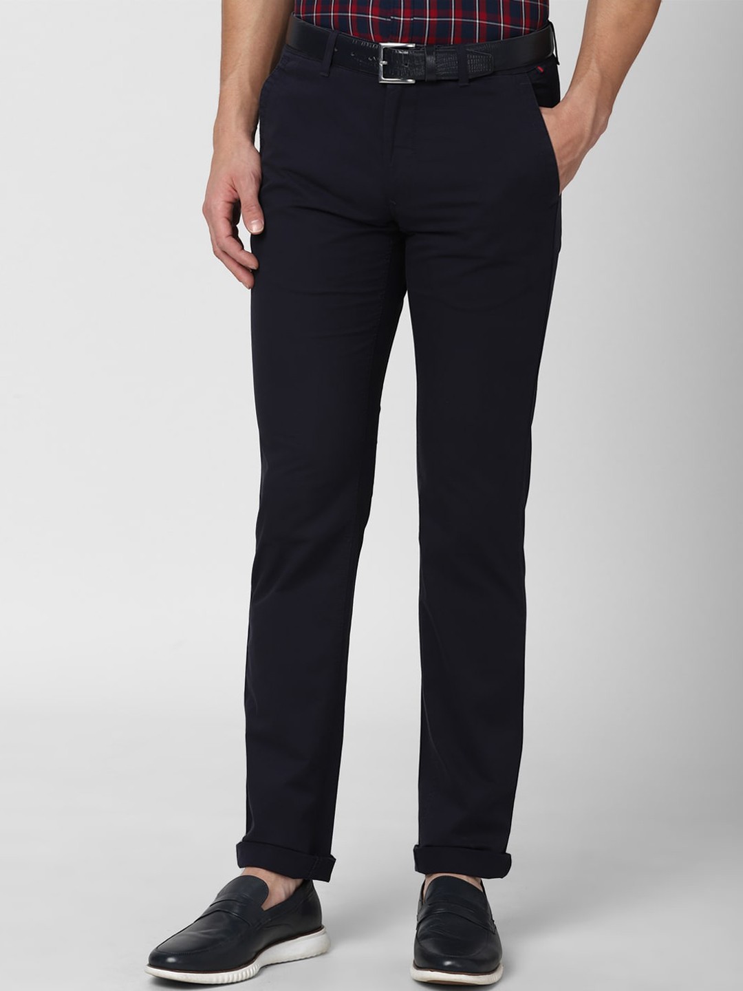 

Van Heusen Sport Men Navy Blue Slim Fit Cotton Chinos Trousers