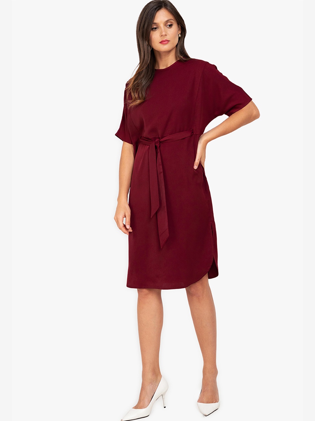 

ZALORA WORK Maroon Solid Belted Kaftan Dress