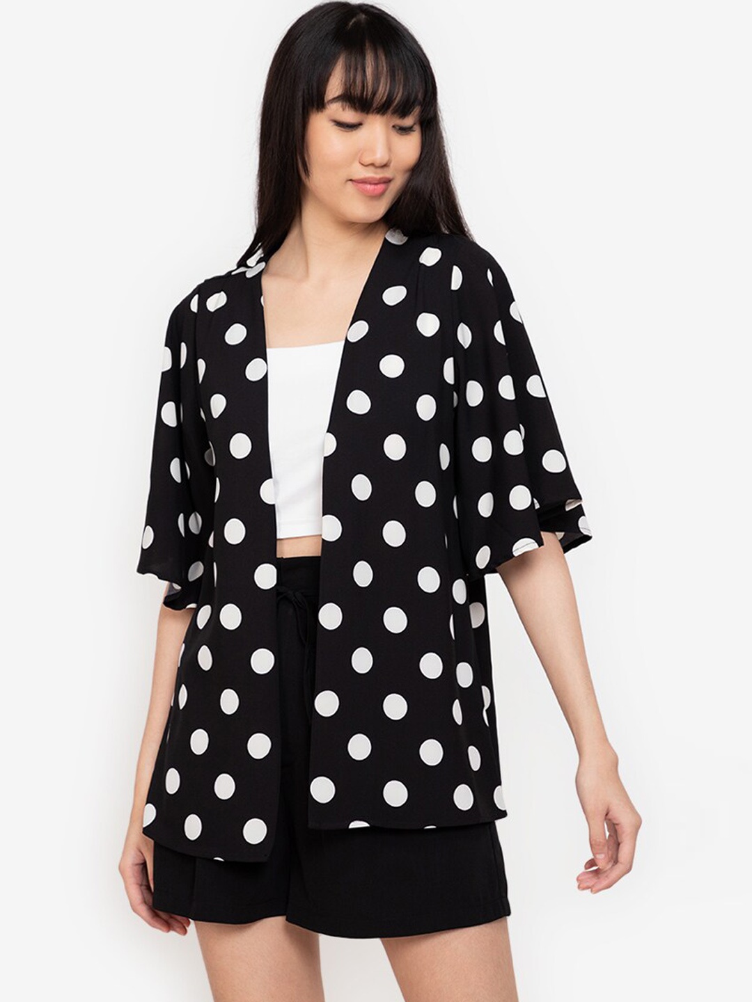 

ZALORA BASICS Women Black & White Printed Shrug