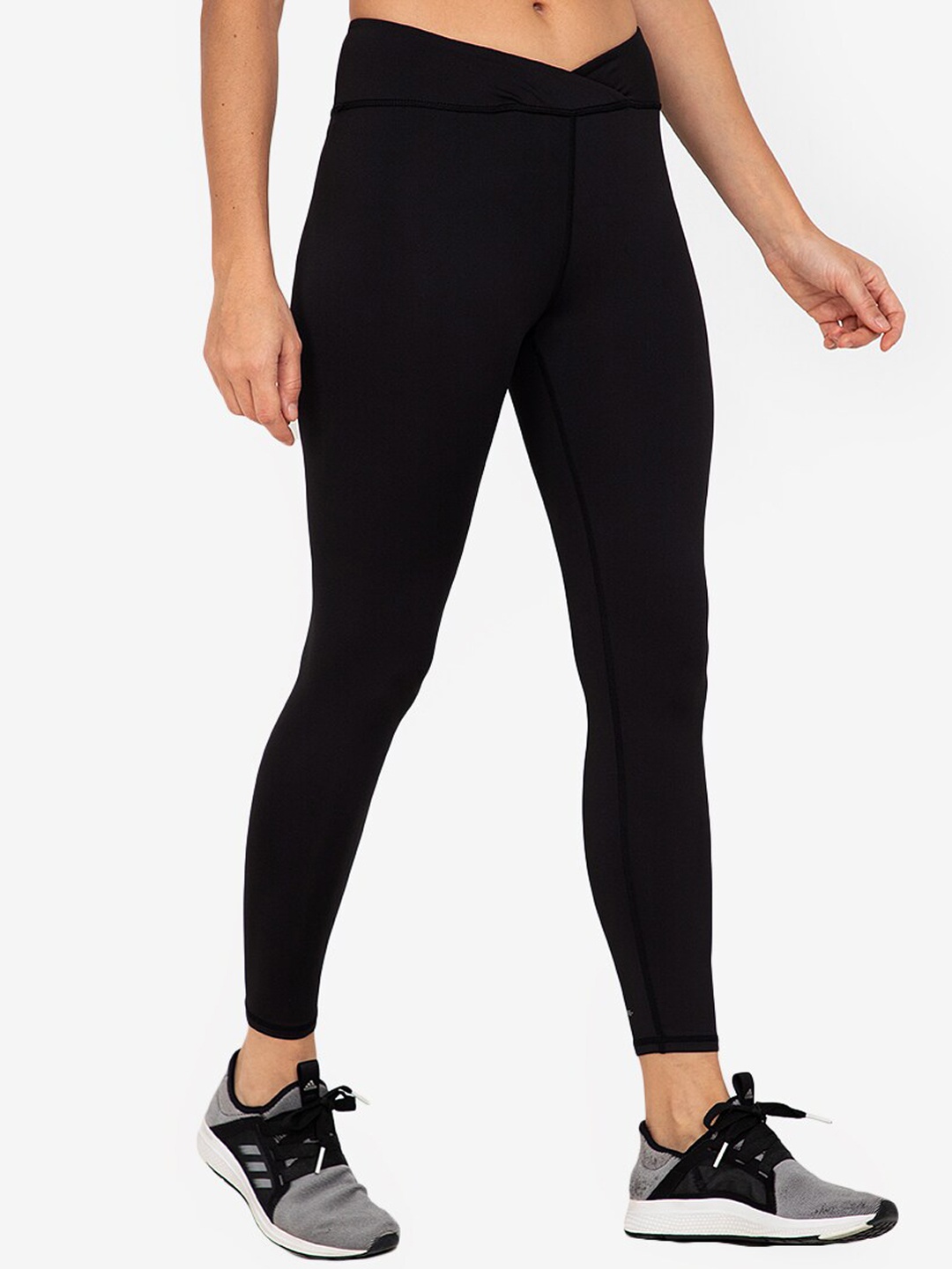 

ZALORA ACTIVE Women Black Solid High Rise Leggings