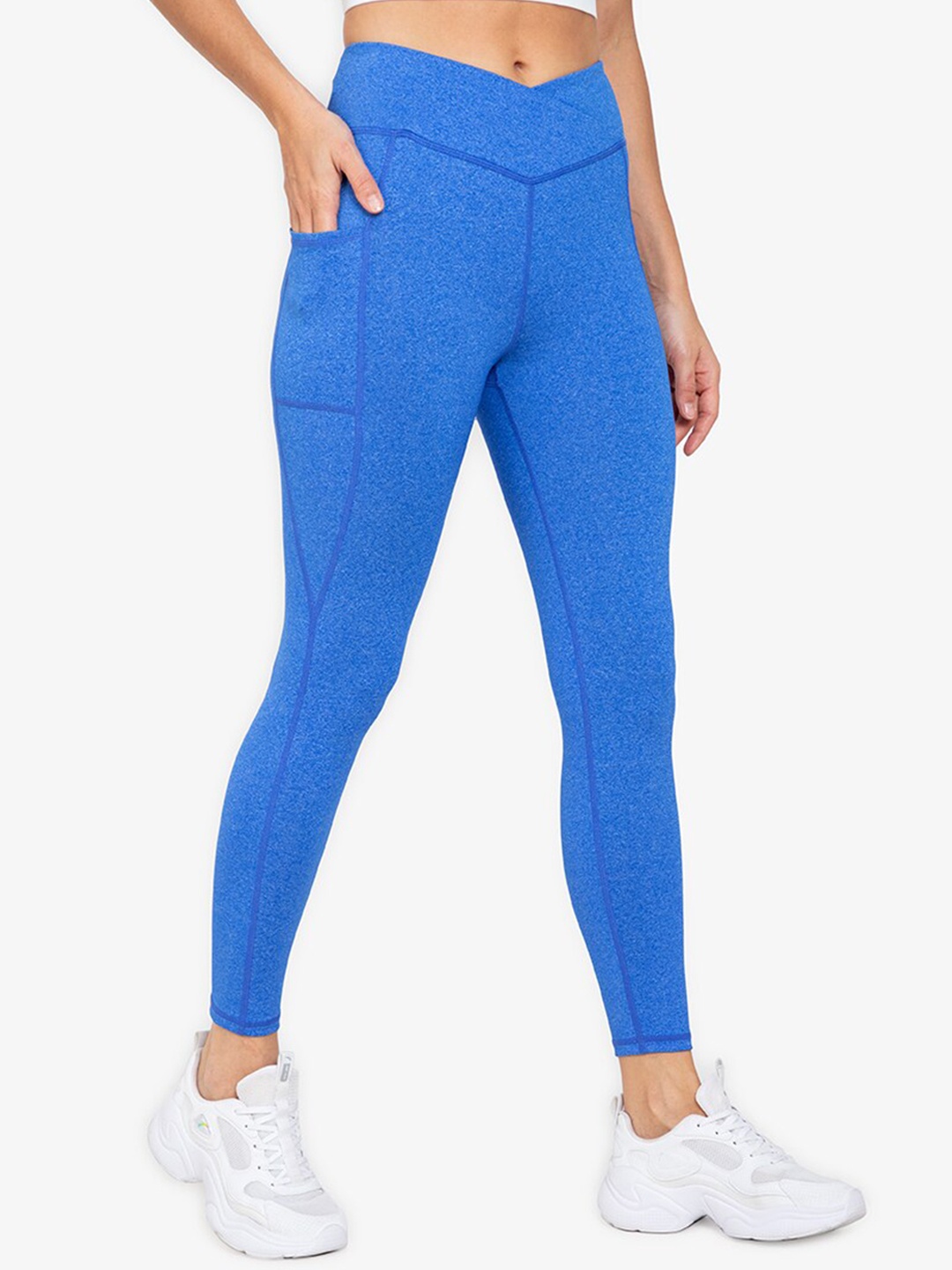 

ZALORA ACTIVE Women Blue Solid High Rise Crossover Tights