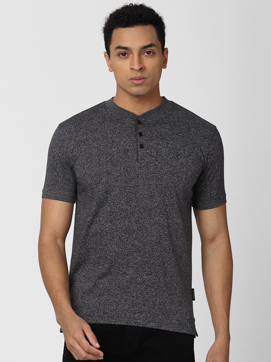 

V Dot Men Grey Henley Neck Slim Fit T-shirt
