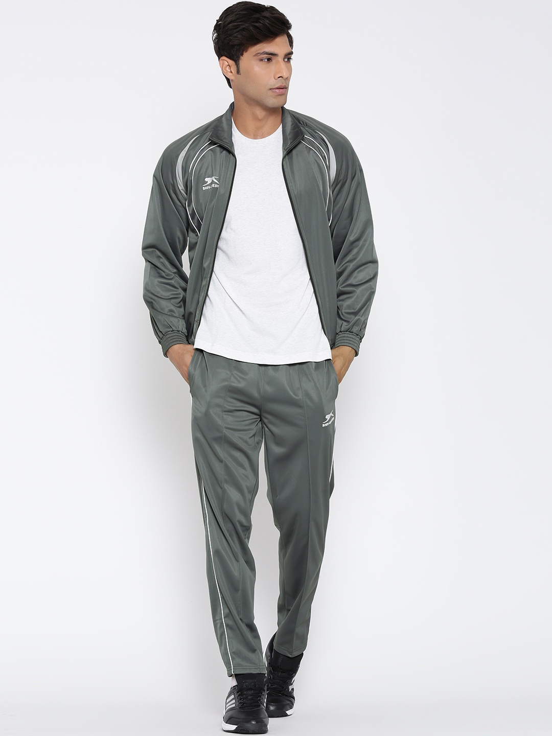 

Shiv Naresh Grey Solid Tracksuit