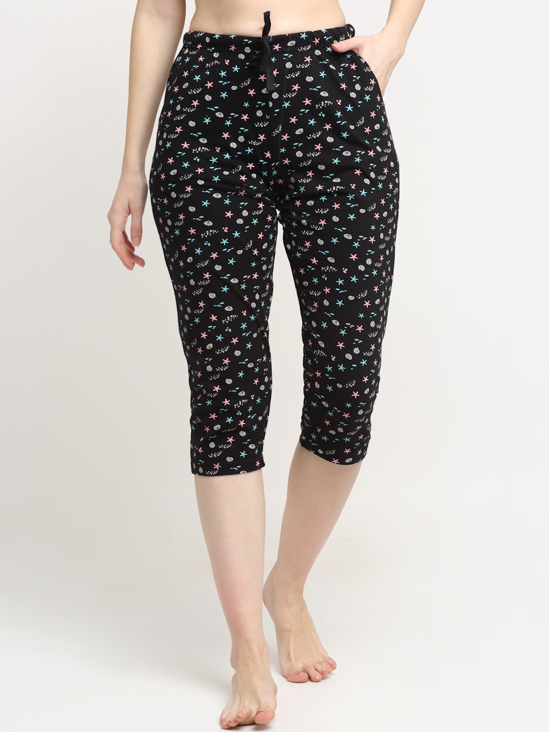 

Kanvin Women Black Printed Pure Cotton Lounge Capris